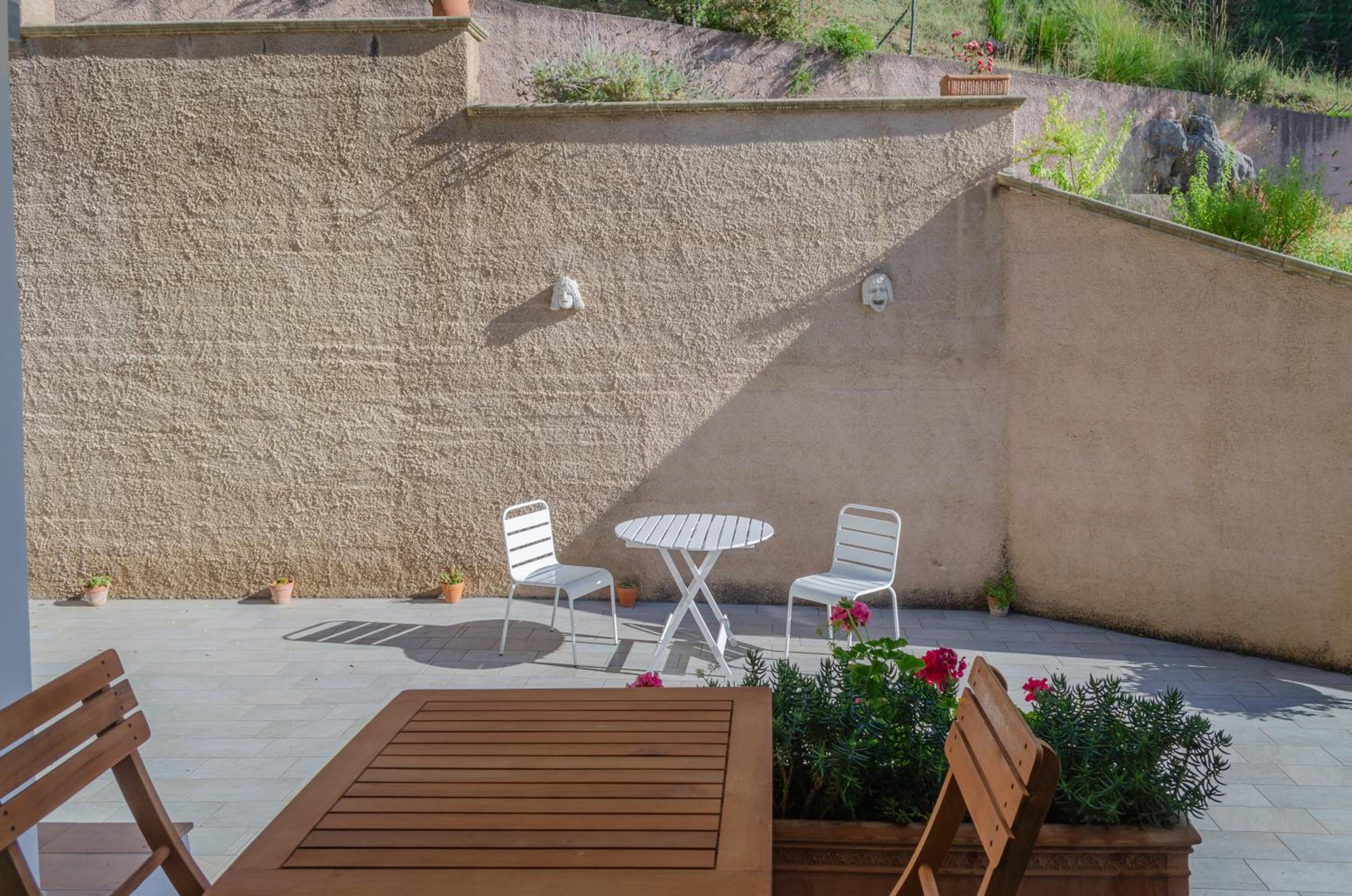 Apartment - Ground Floor photo 3