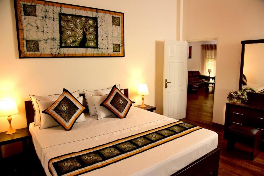 Double Room with Shared Bathroom