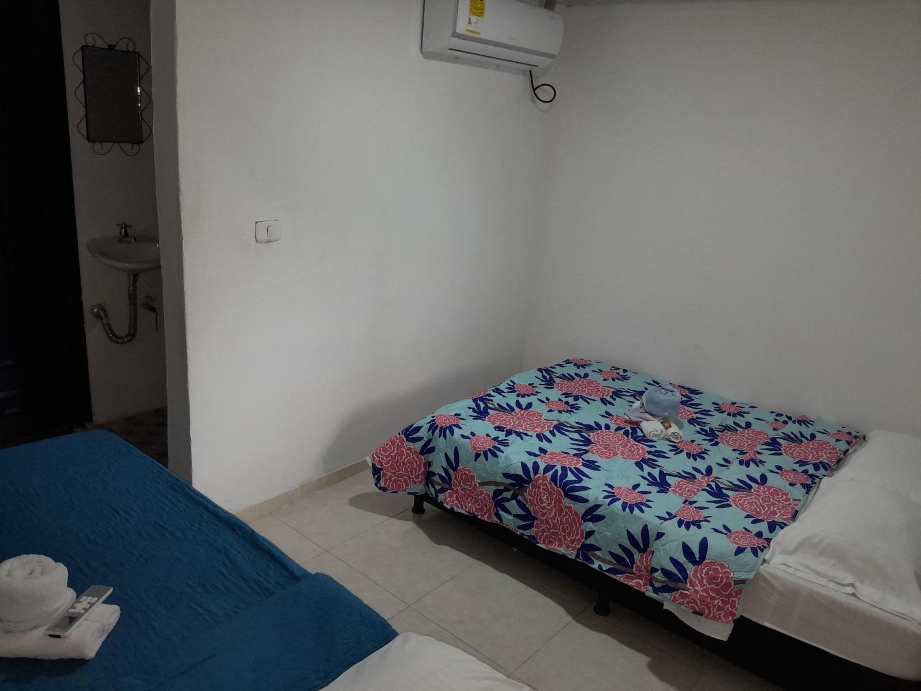 Large Double Room photo 1