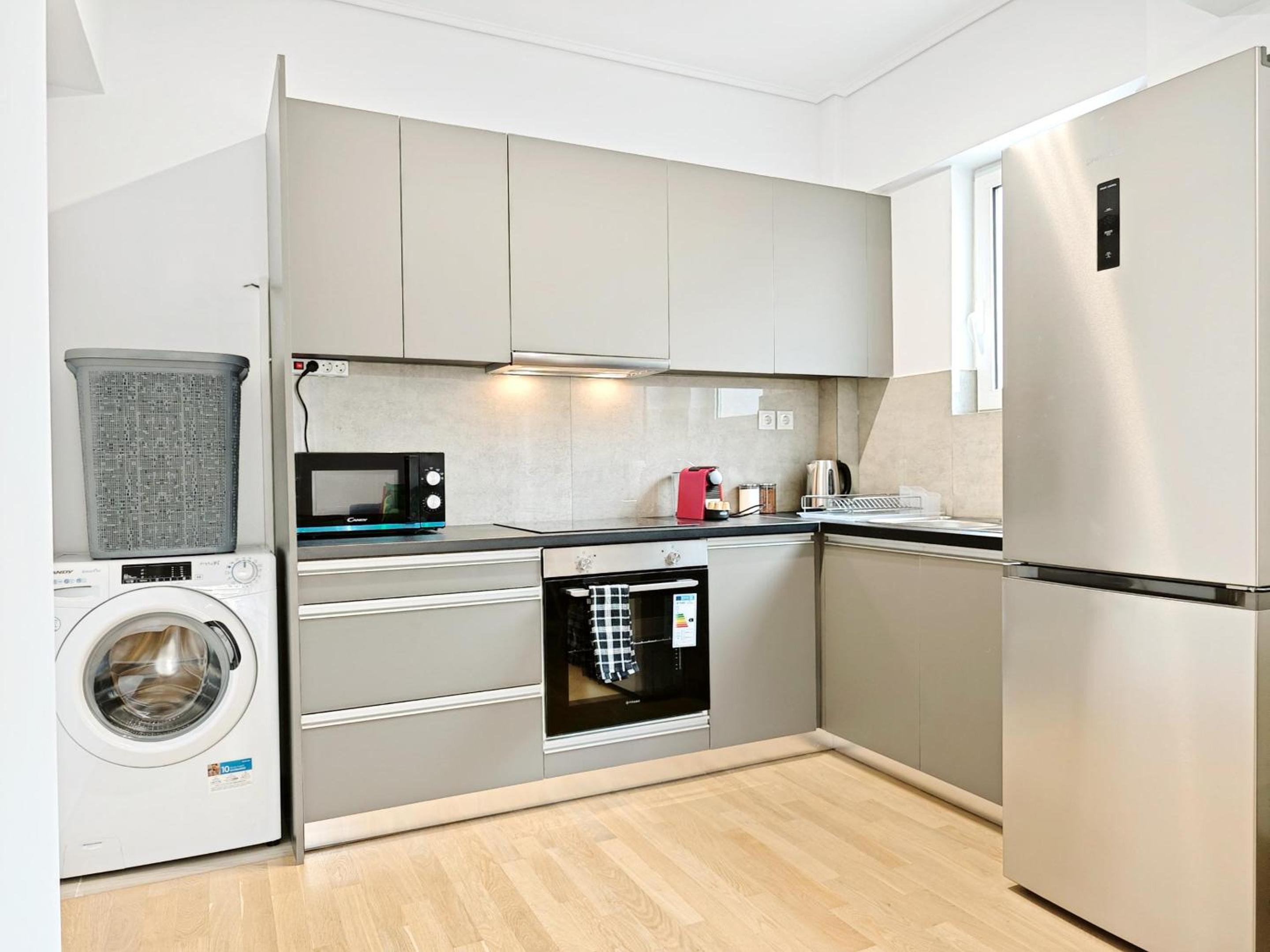 One-Bedroom Apartment photo 2