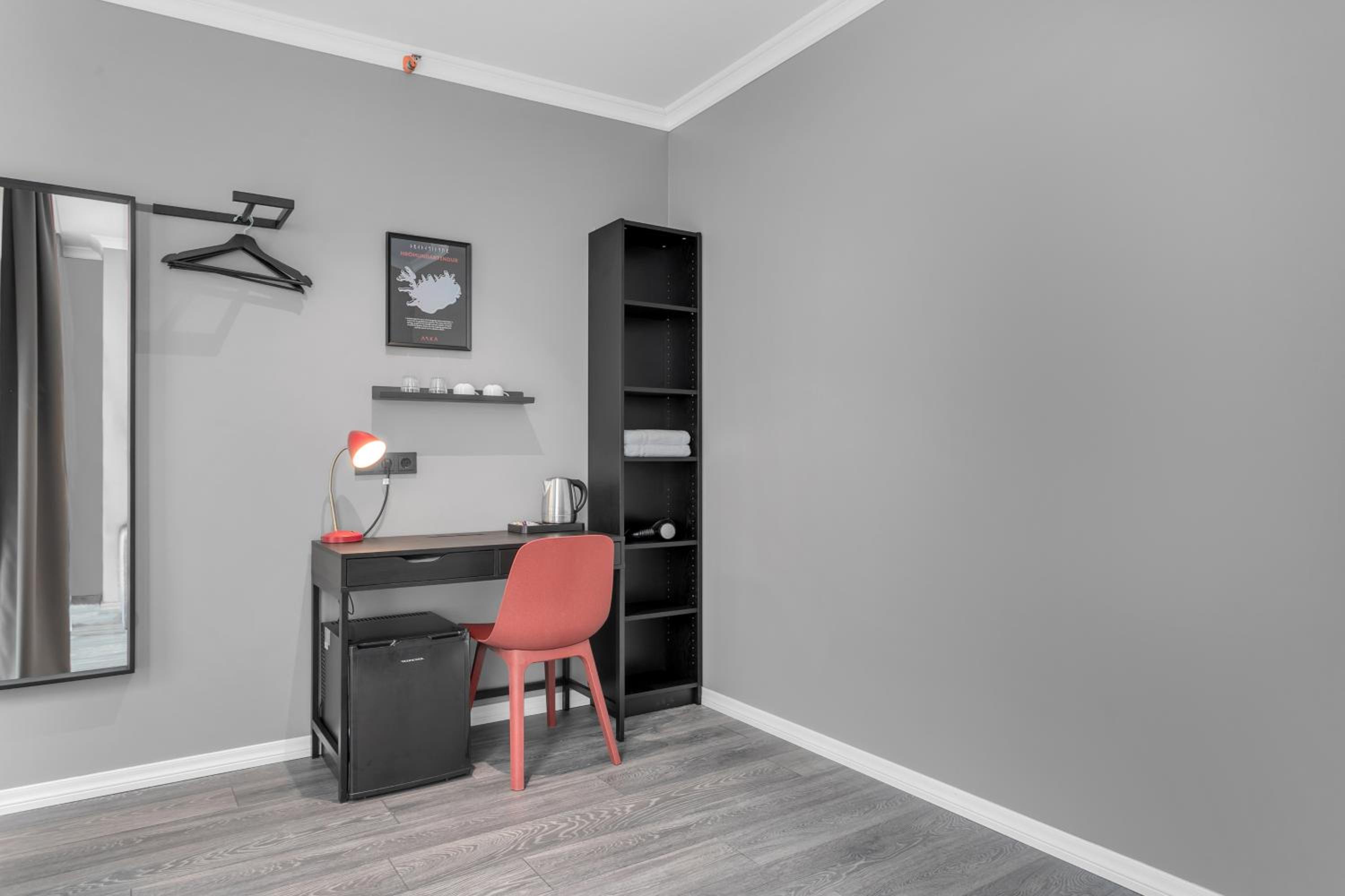 Superior King Room - Photo 7