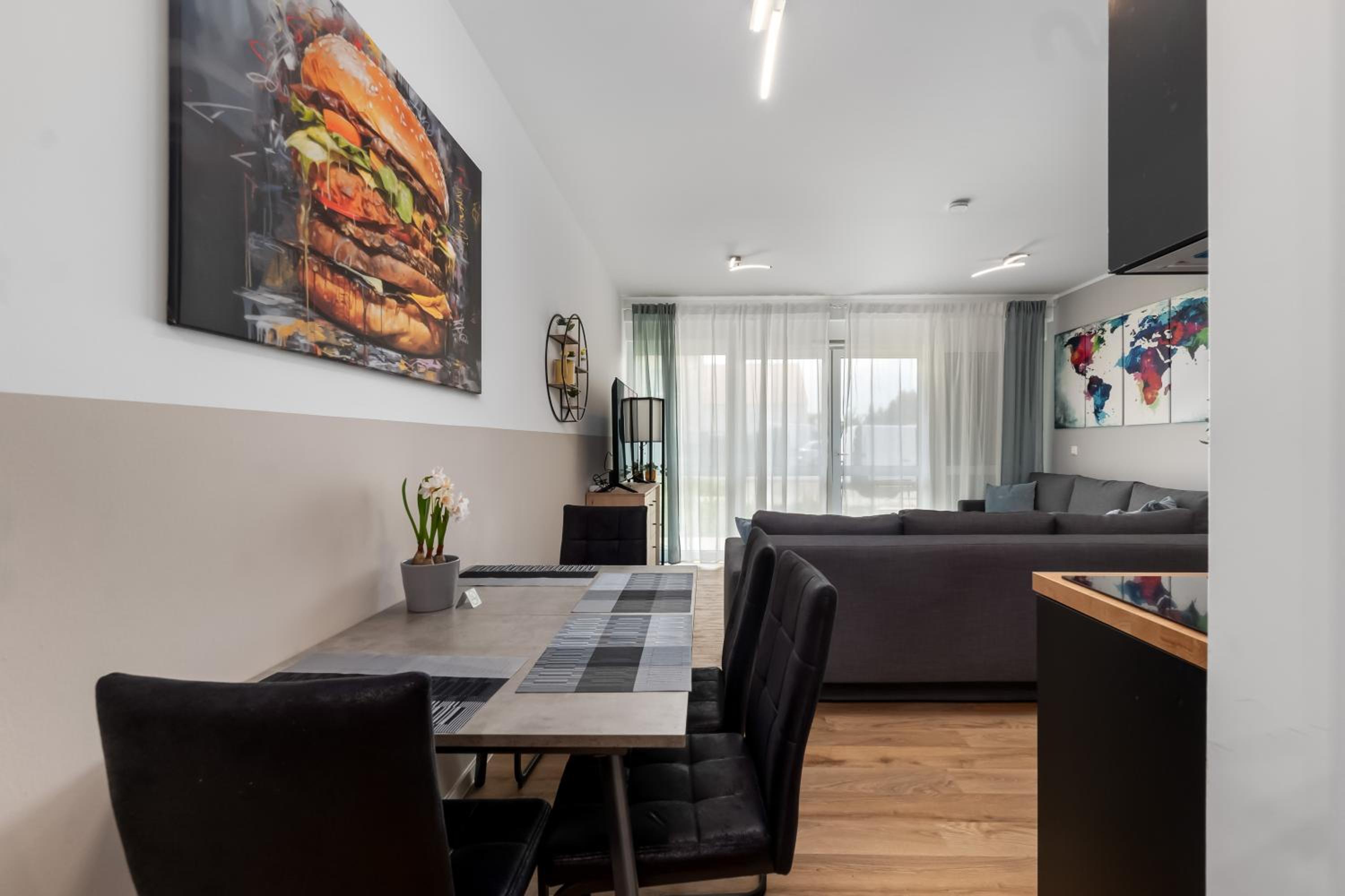 One-Bedroom Apartment with Terrace photo 3