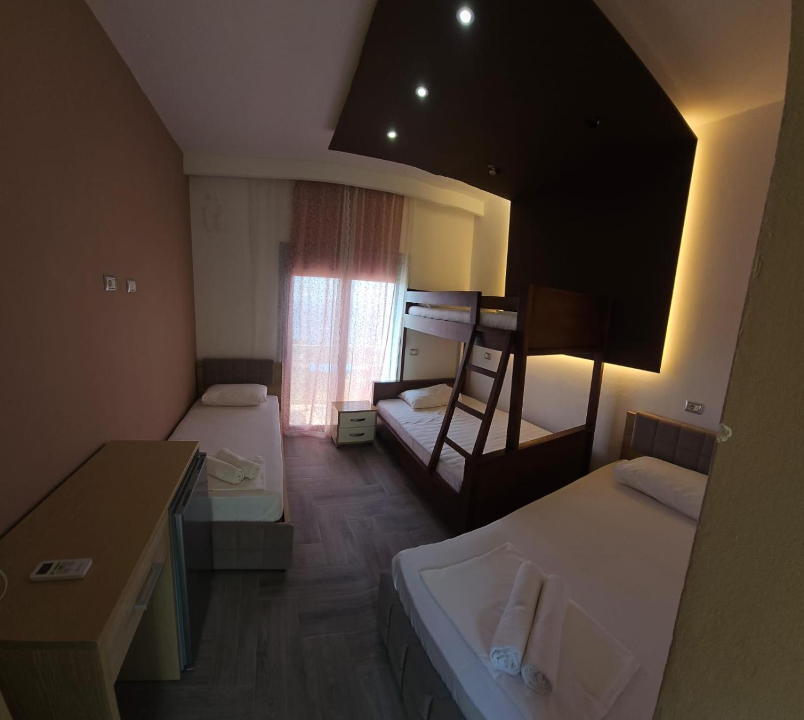 Quadruple Room with Balcony photo 1