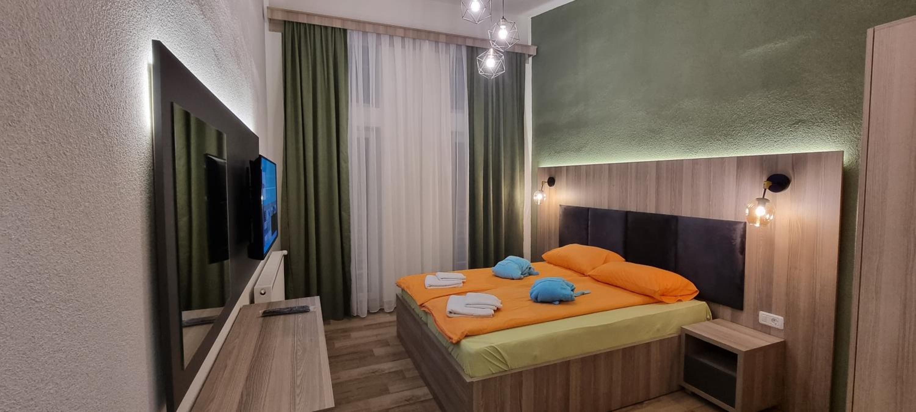 Standard Twin Room with Mountain View photo 3