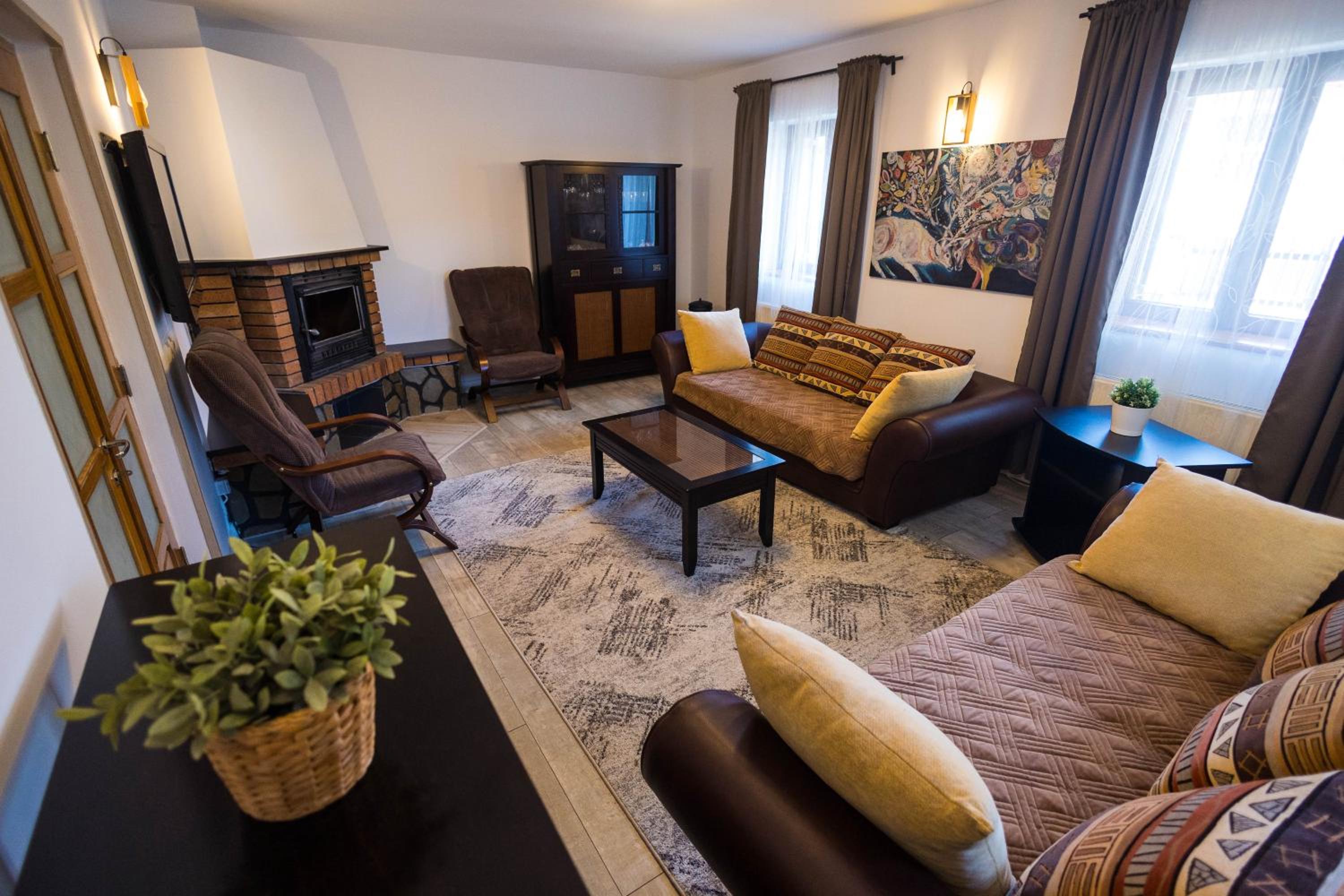 Four-Bedroom House photo 1