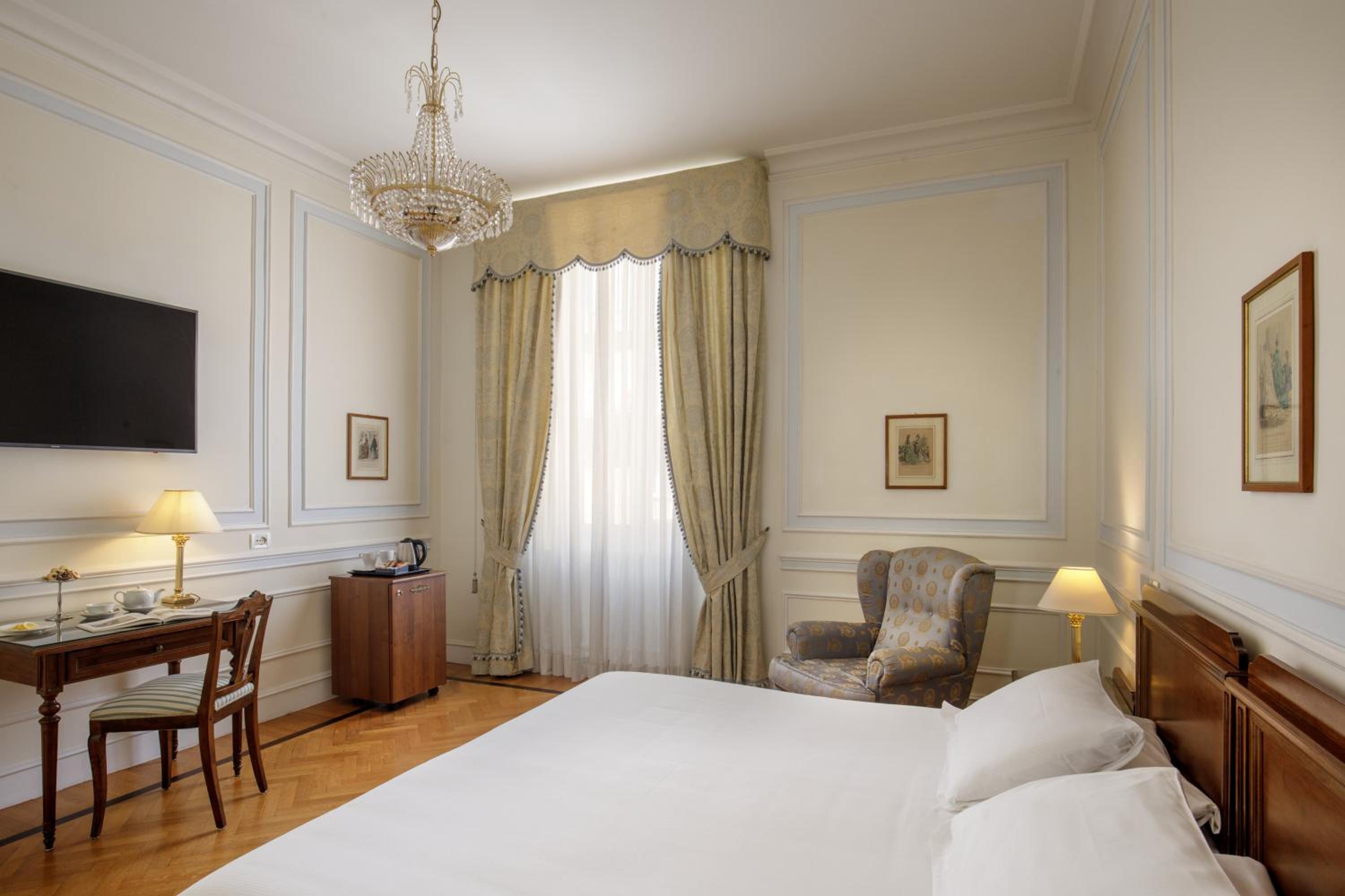 Double or Twin Room - Disability Access - Photo 6