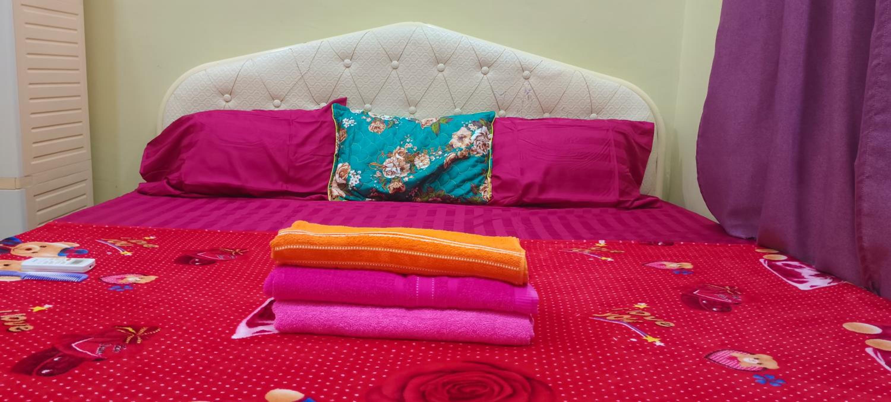 Deluxe Double Room (2 Adults + 1 Child)