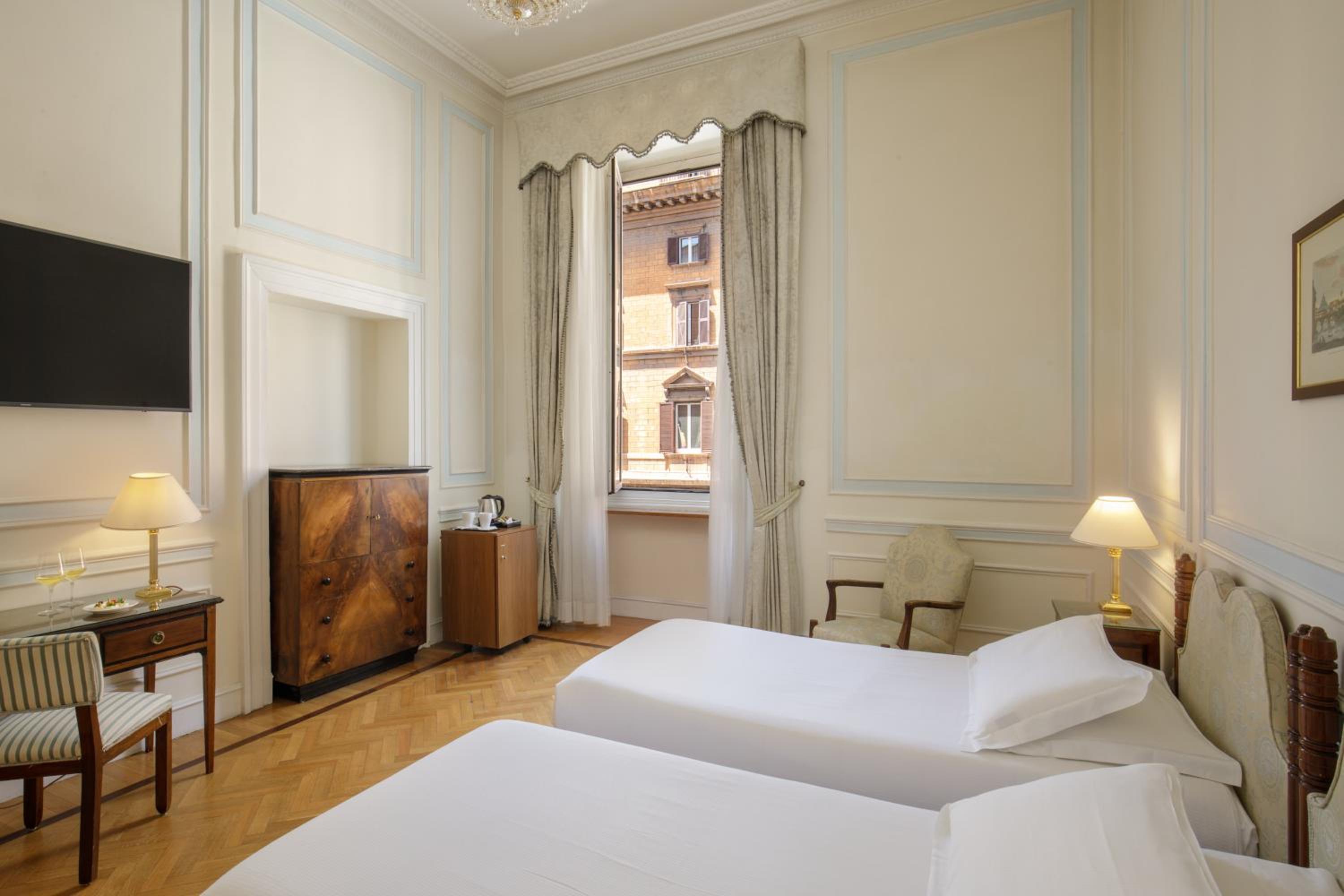 Double or Twin Room - Disability Access - Photo 4