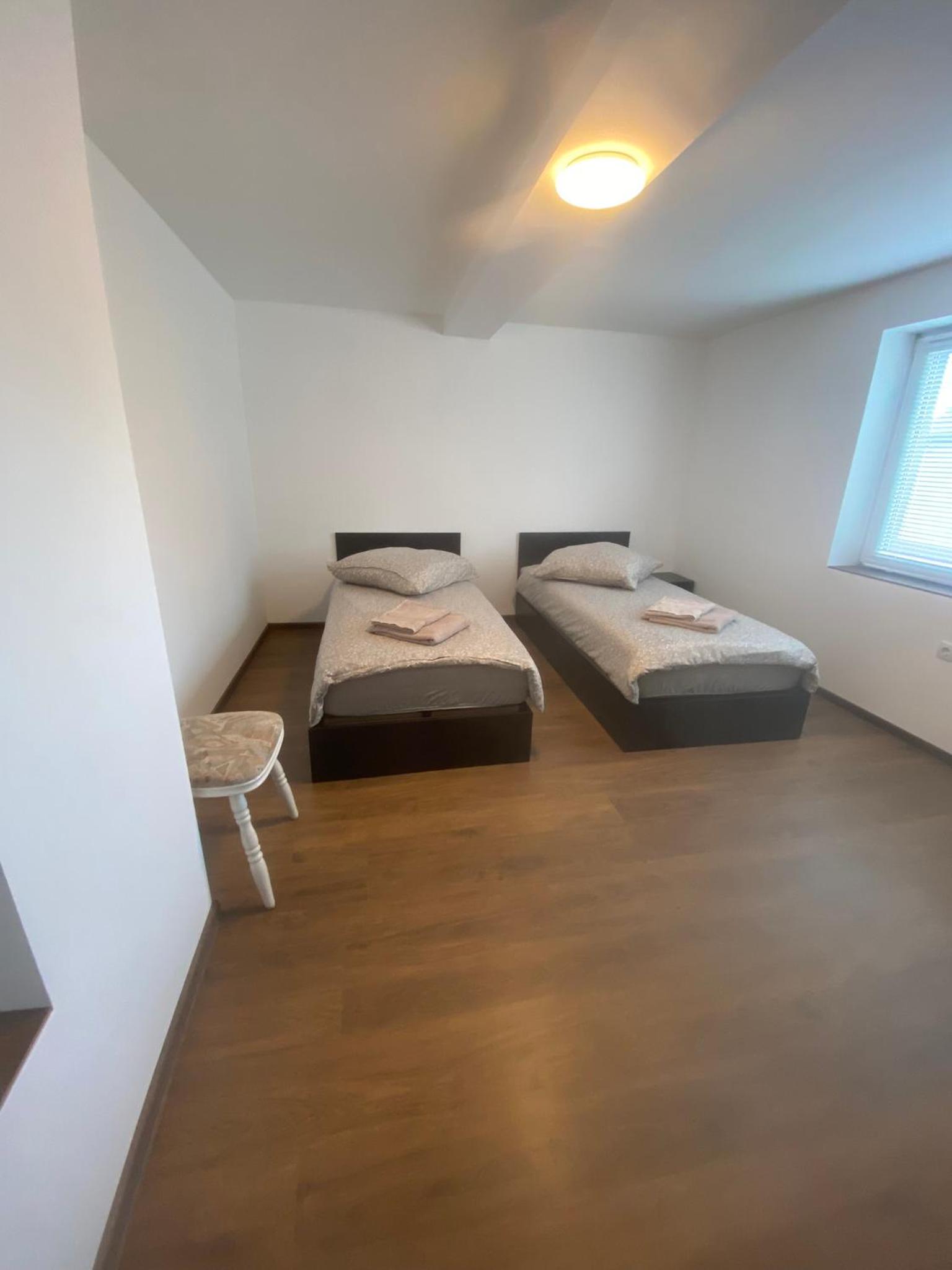 Twin Room with Shared Toilet photo 3