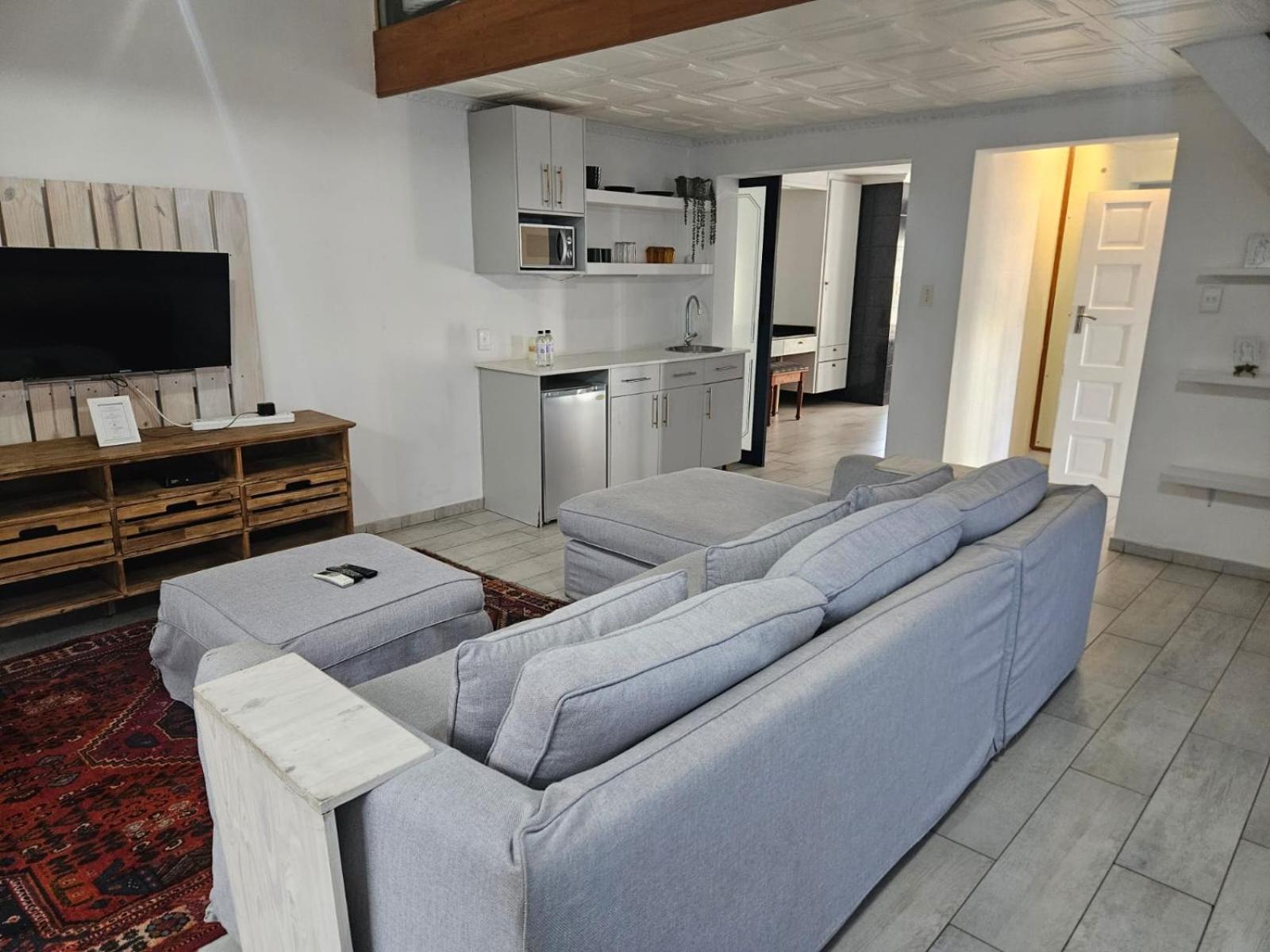 Deluxe Room - Photo 5
