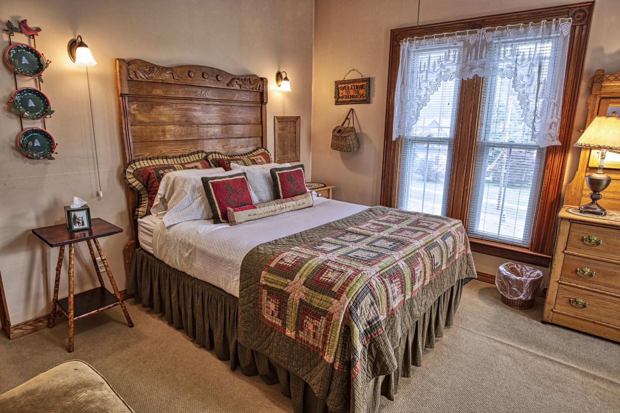 Queen Room photo 3