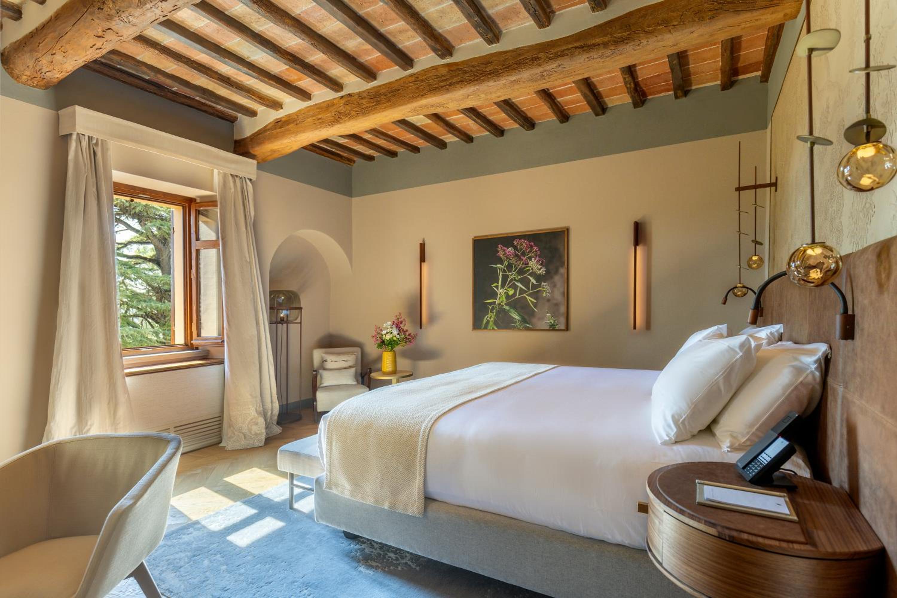 Two-Bedroom Suite - Photo 2