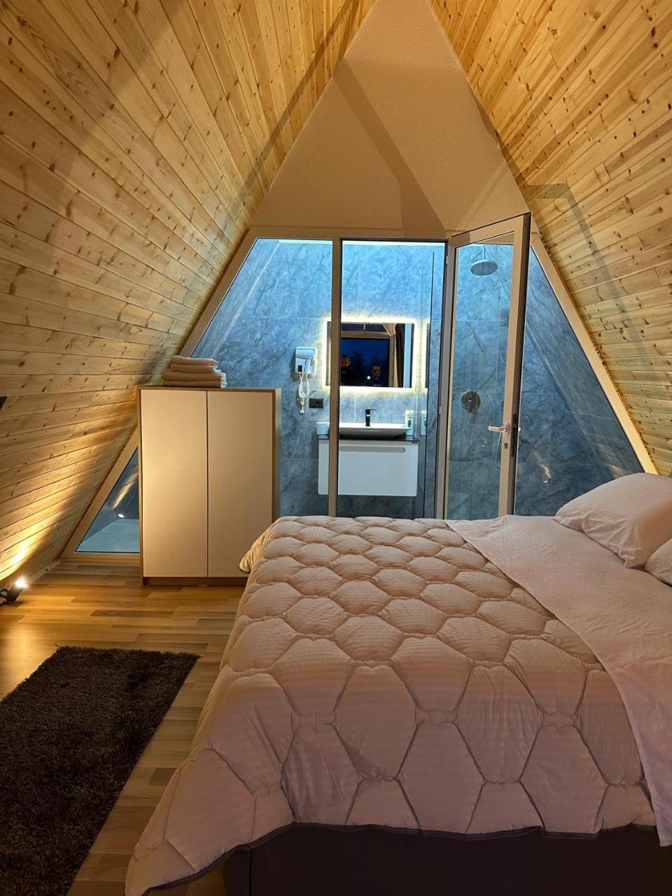 One-Bedroom Chalet