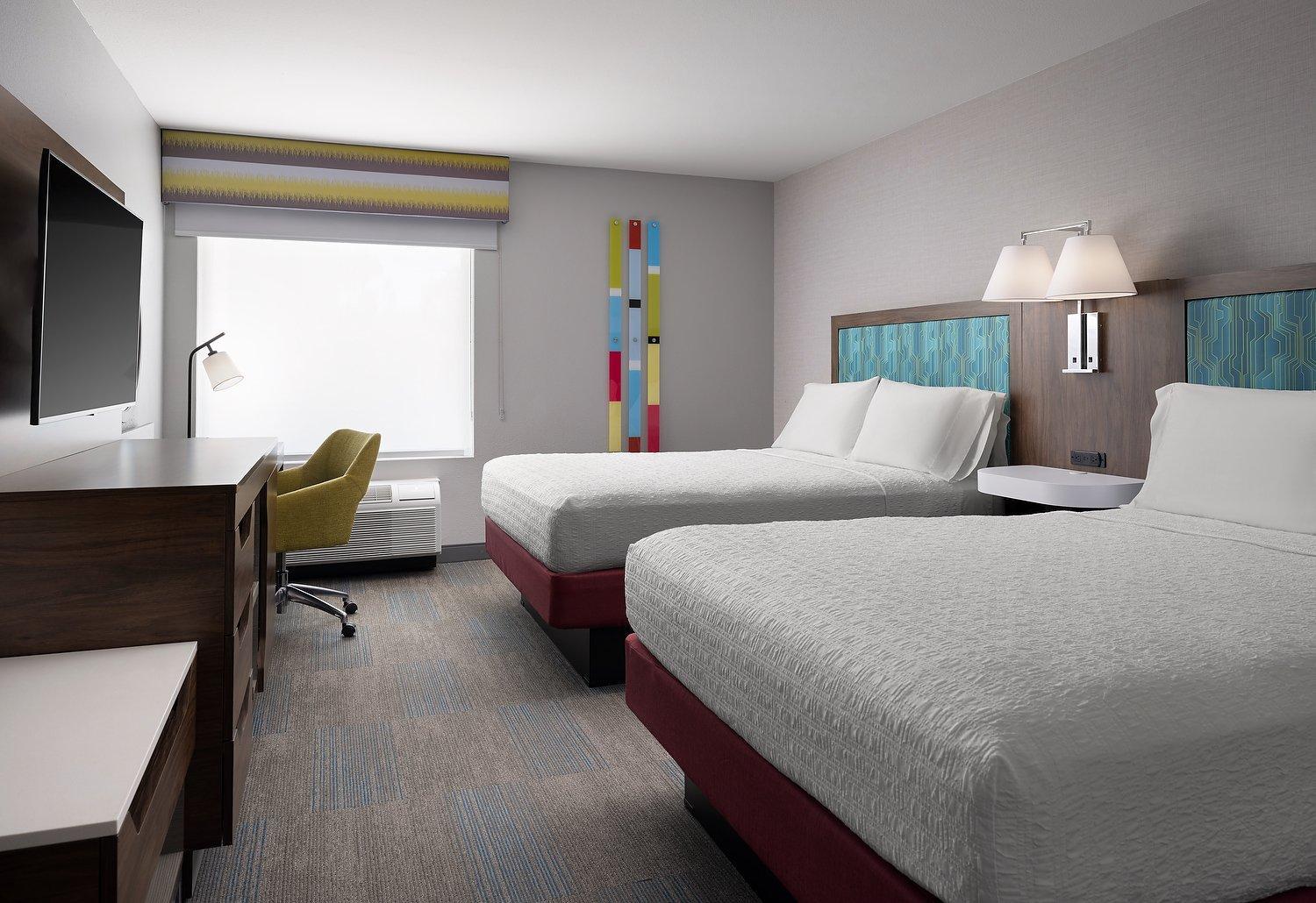 Room with Two Queen Beds - Non-Smoking - Photo 3