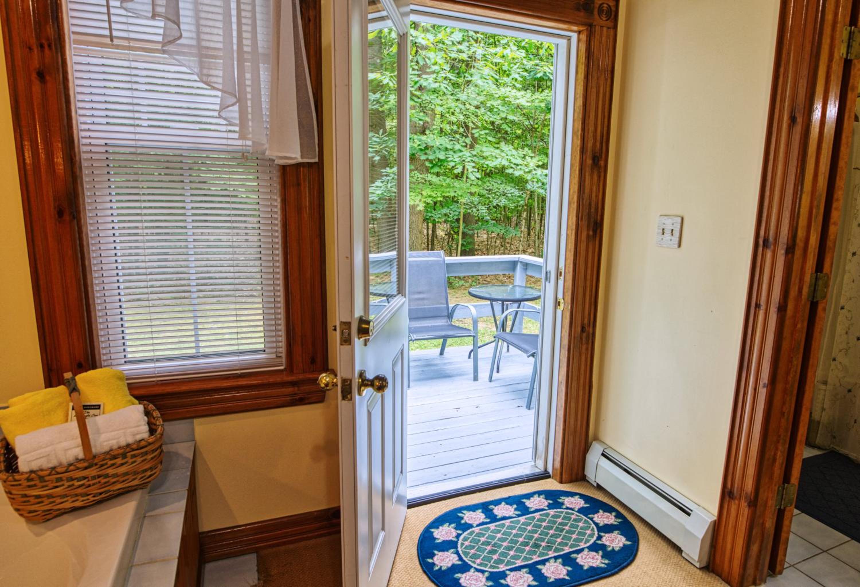 King Suite with Balcony photo 3