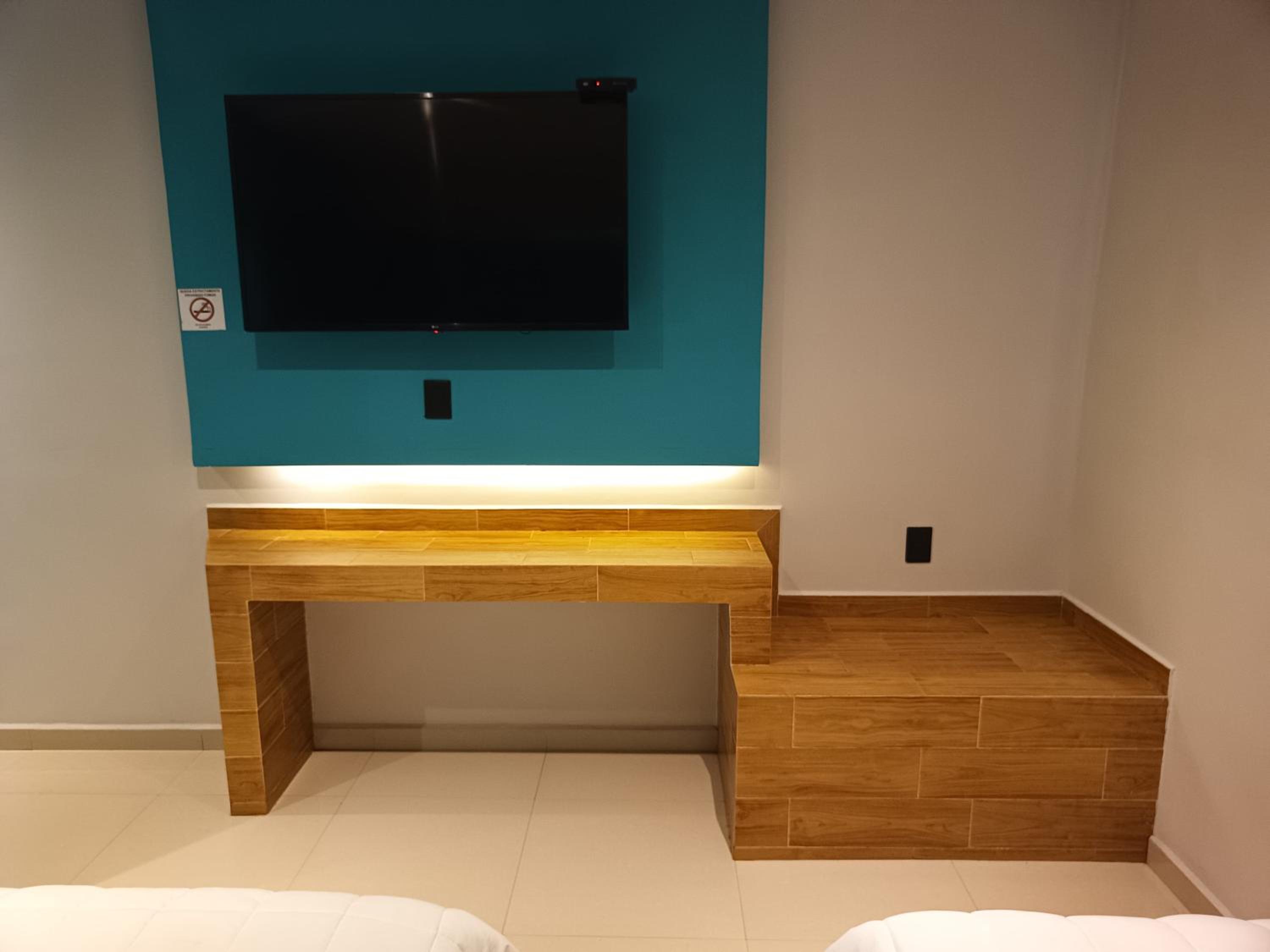 Standard Double Room - Photo 28