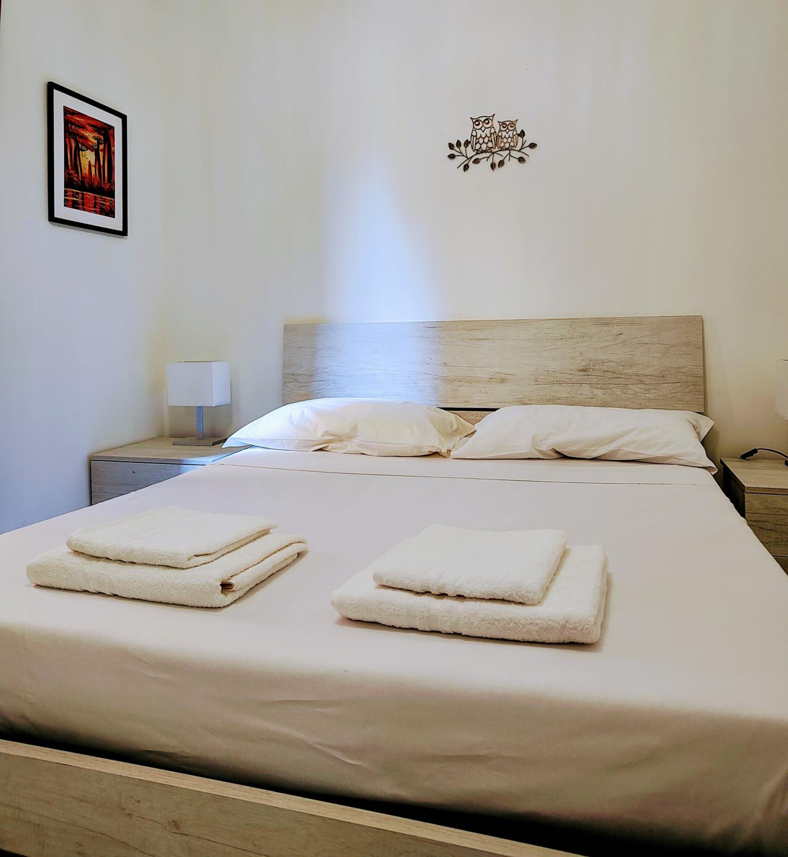 Deluxe Two-Bedroom Apartment with Garden View