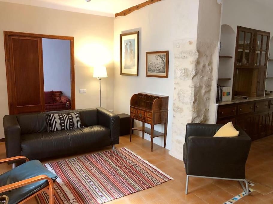 Casa de cuatro habitaciones