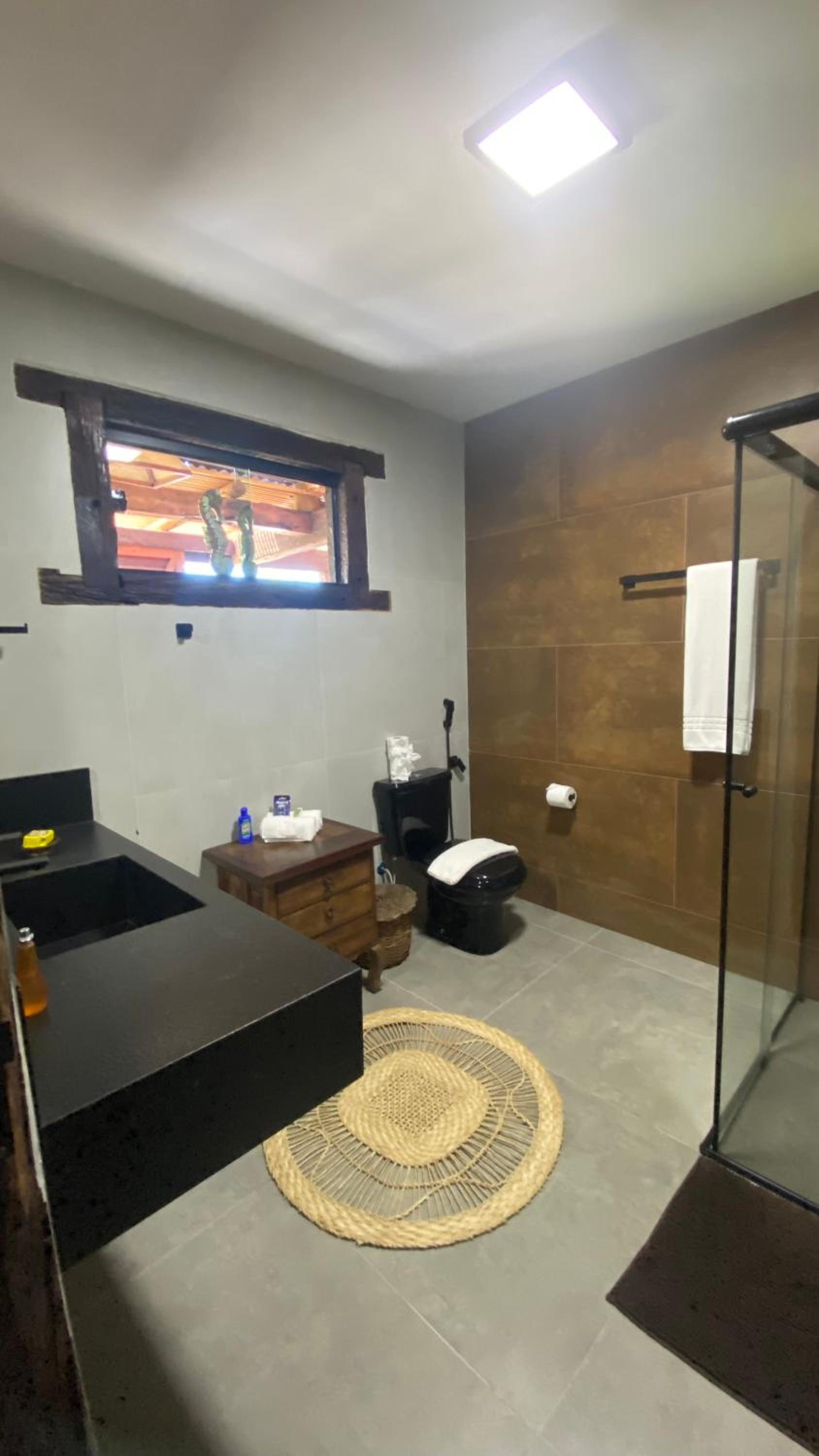Deluxe Suite with Spa Bath photo 3