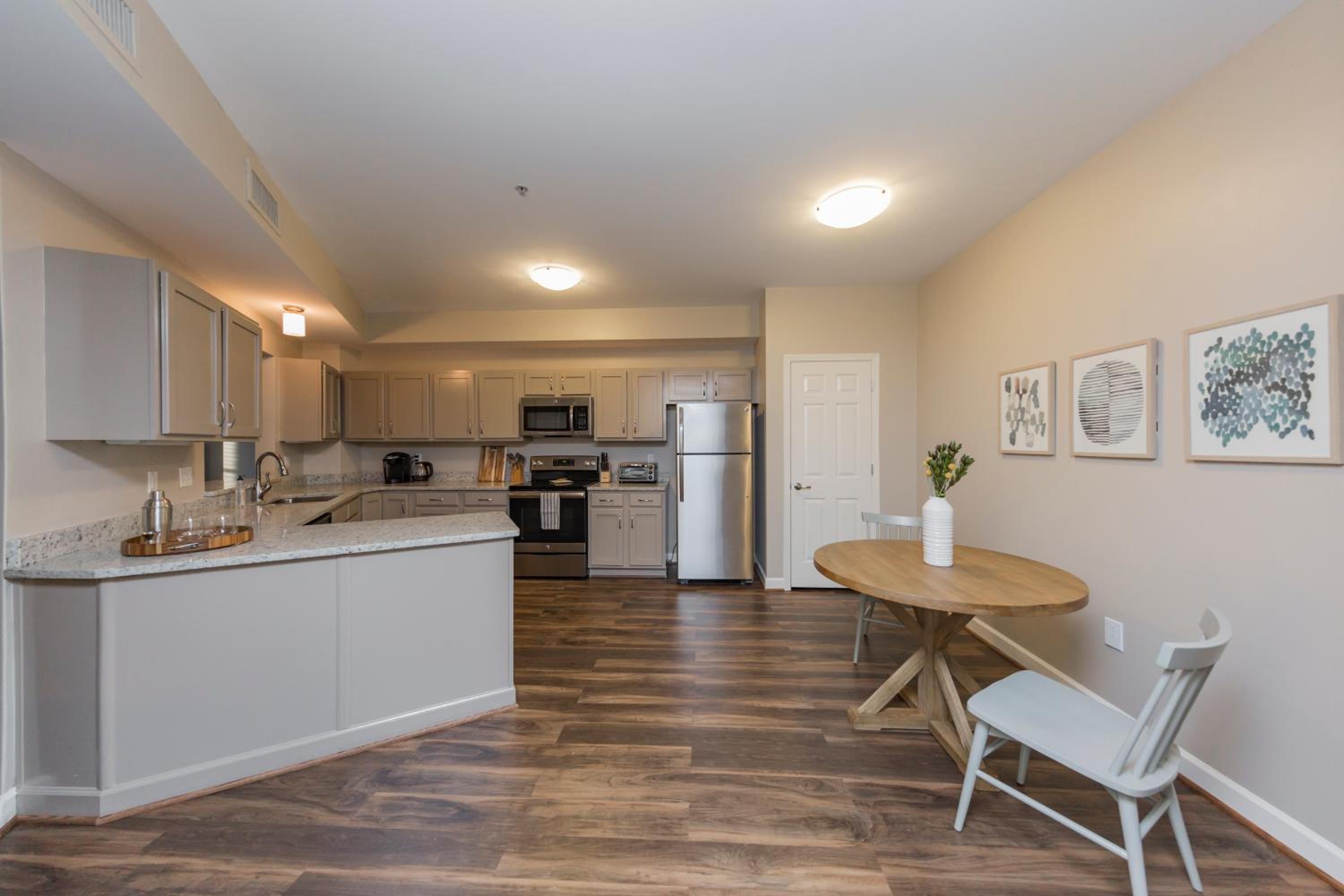 One-Bedroom Apartment With Balcony photo 3