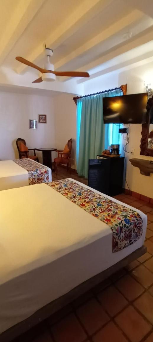 Quadruple Room with Mini-bar photo 2