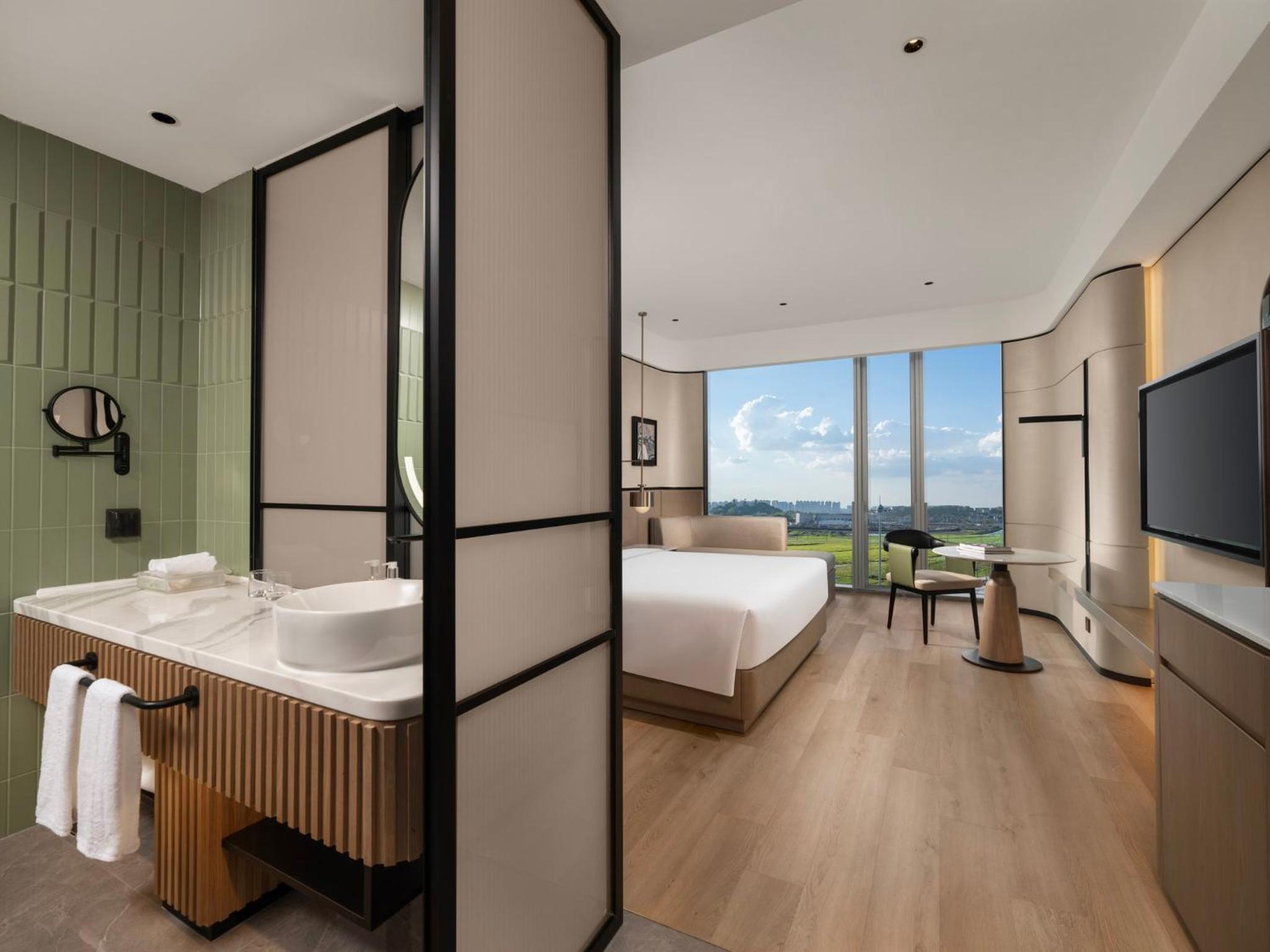 Standard King Room - Disability Access