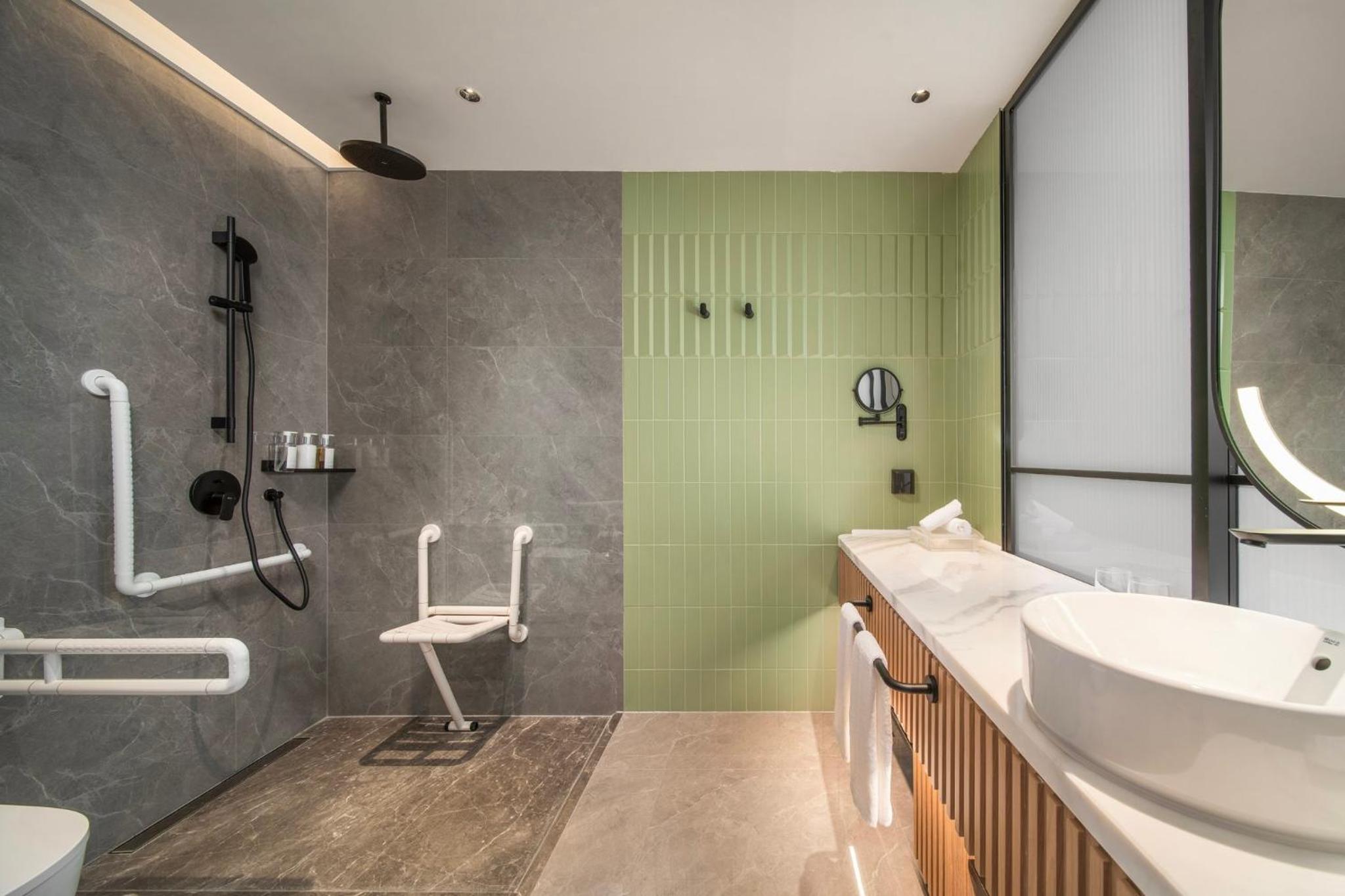 Standard King Room - Disability Access