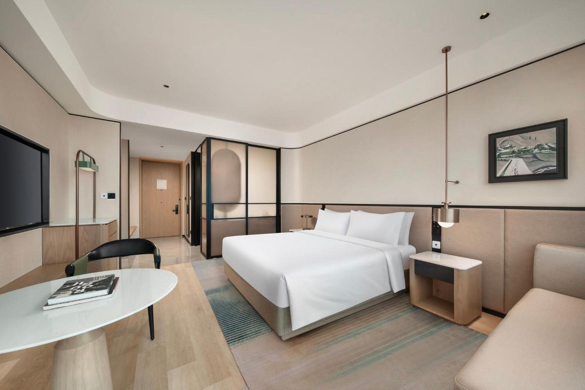 Standard King Room