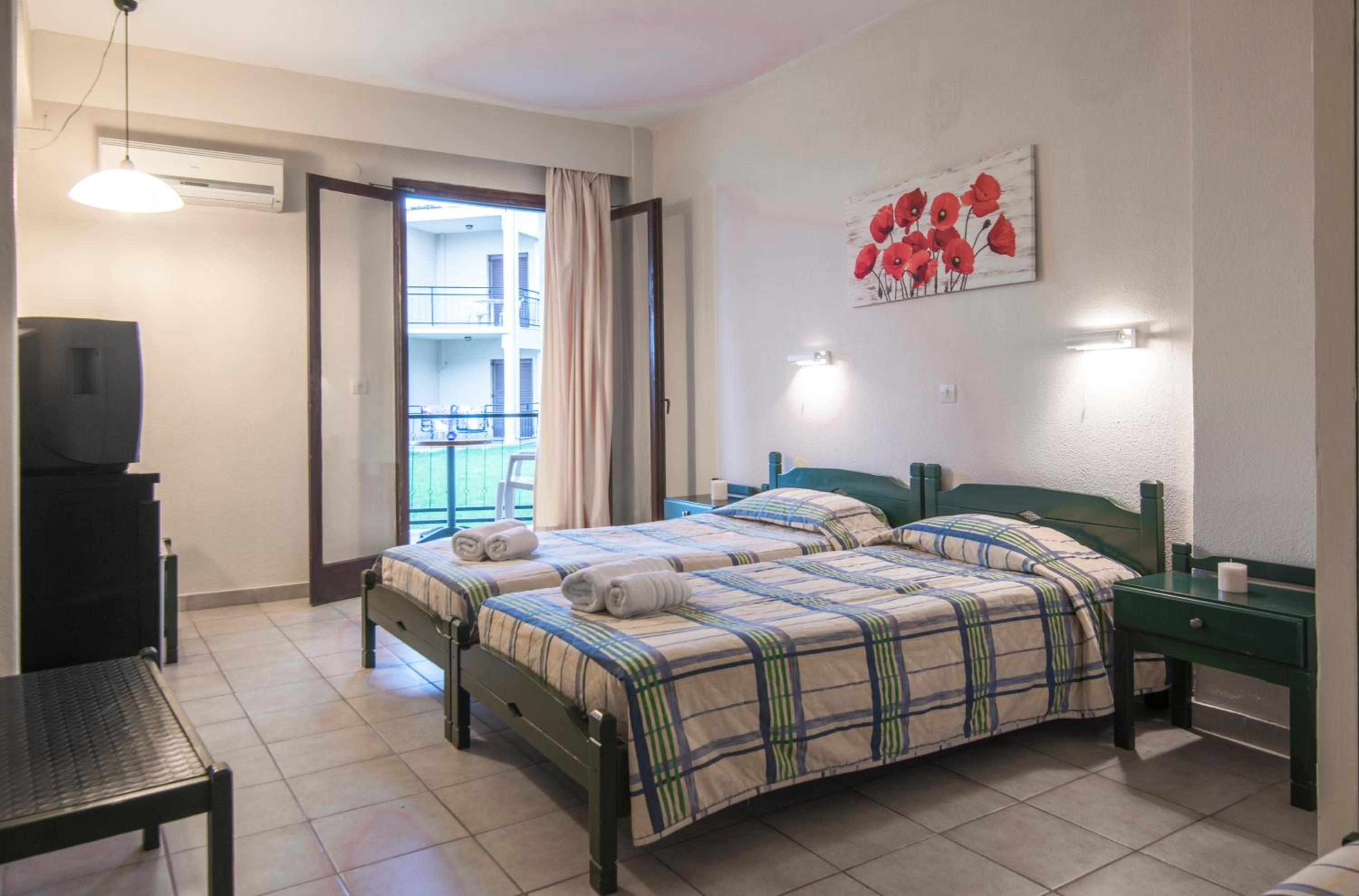 Twin Comfort Side Sea View