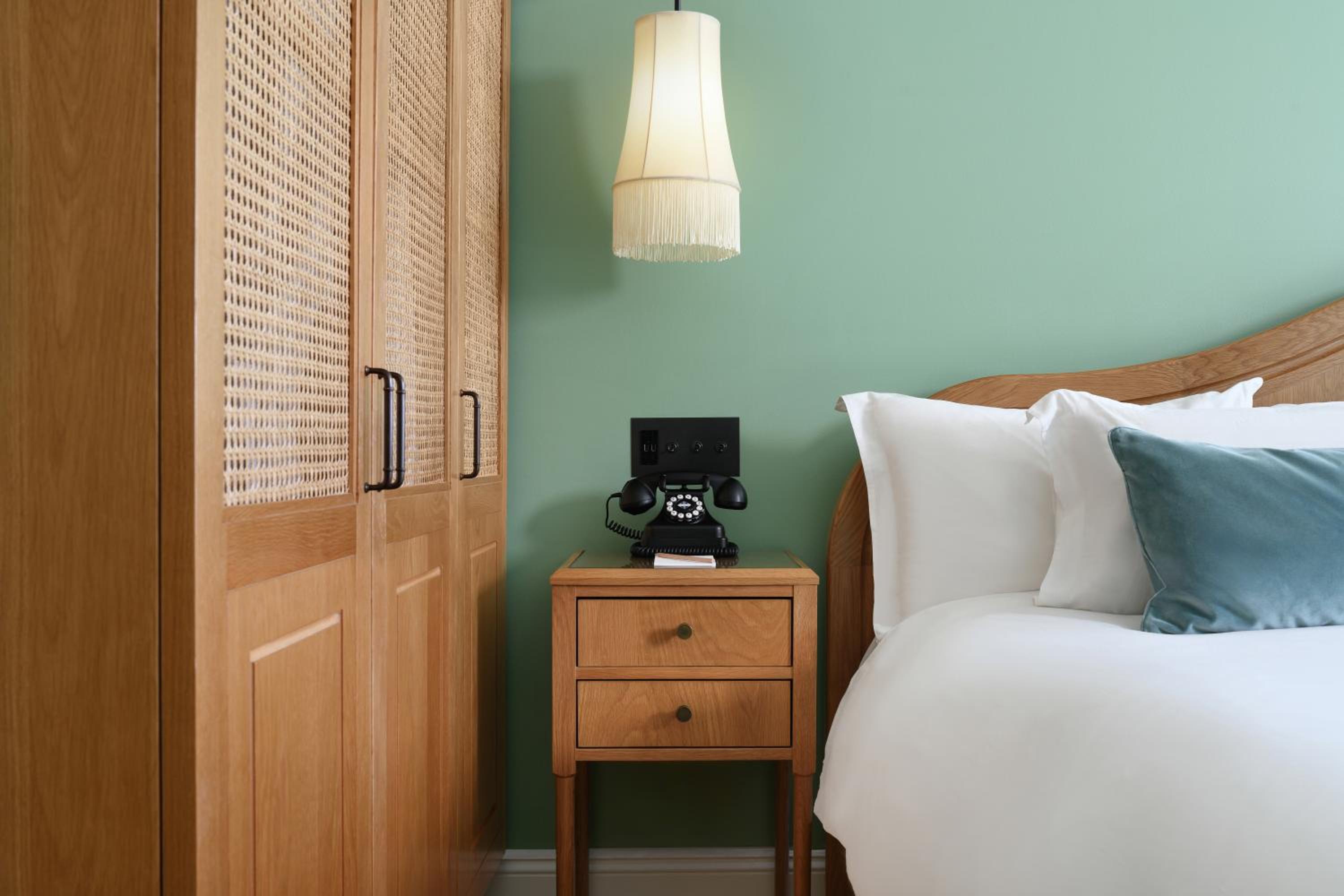 Classic Double Room with Two Double Beds - Photo 2
