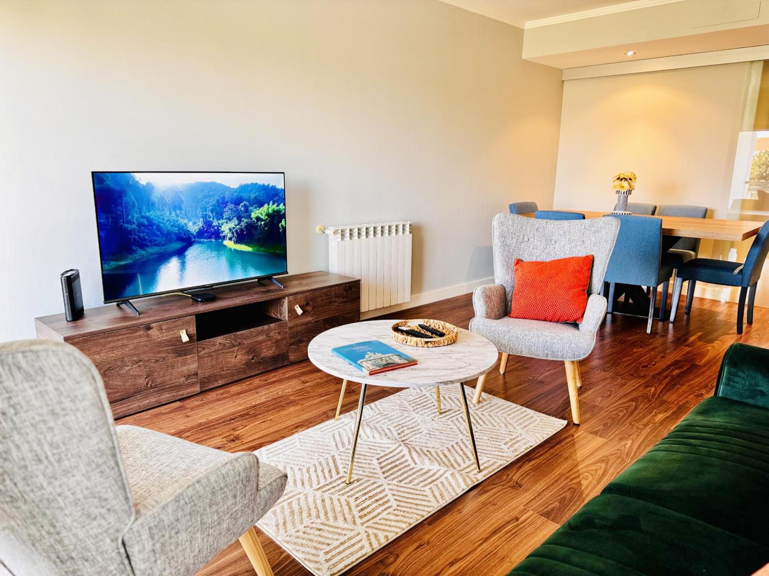 Apartment photo 1