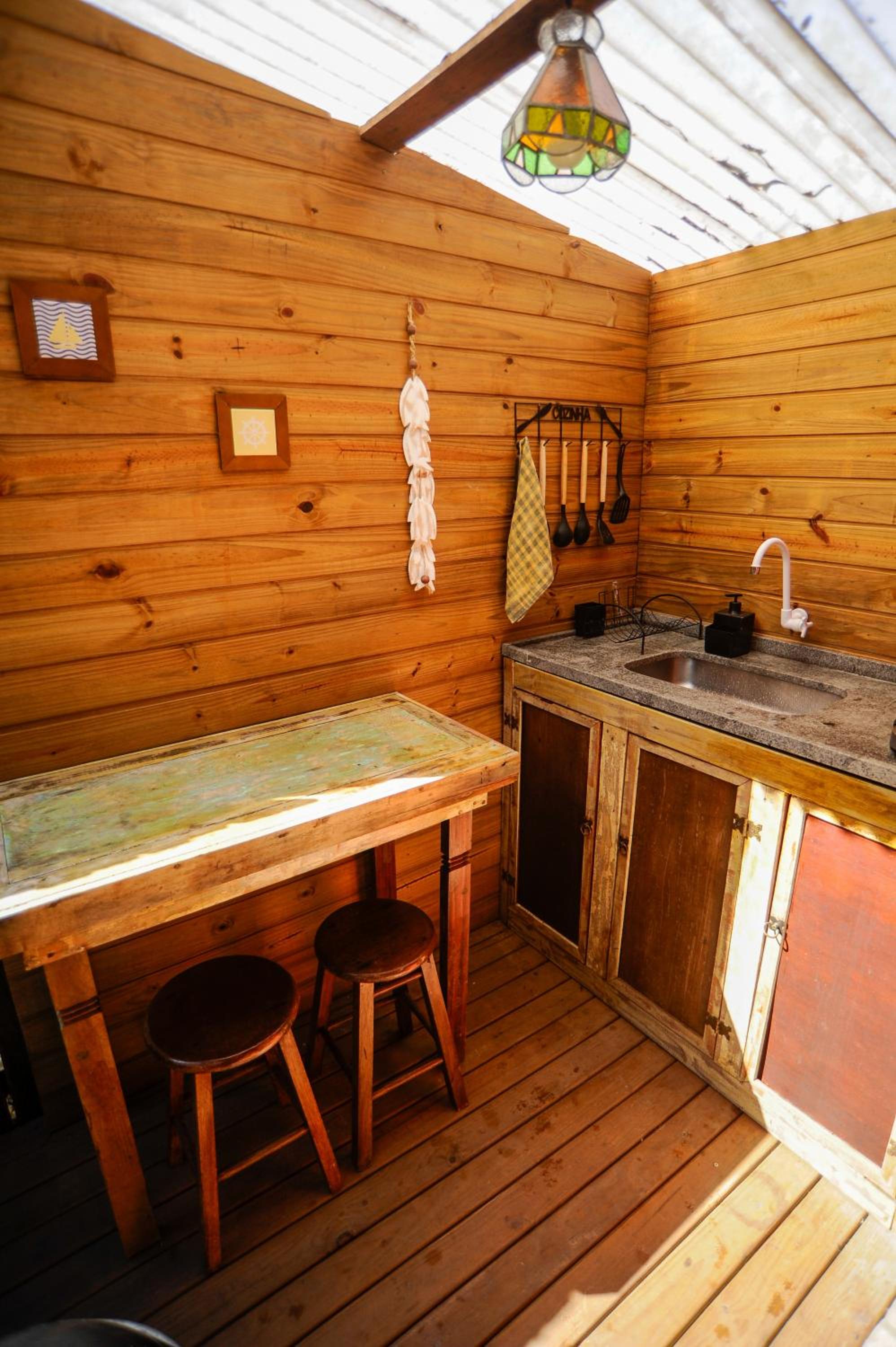 Studio with Balcony - Photo 8