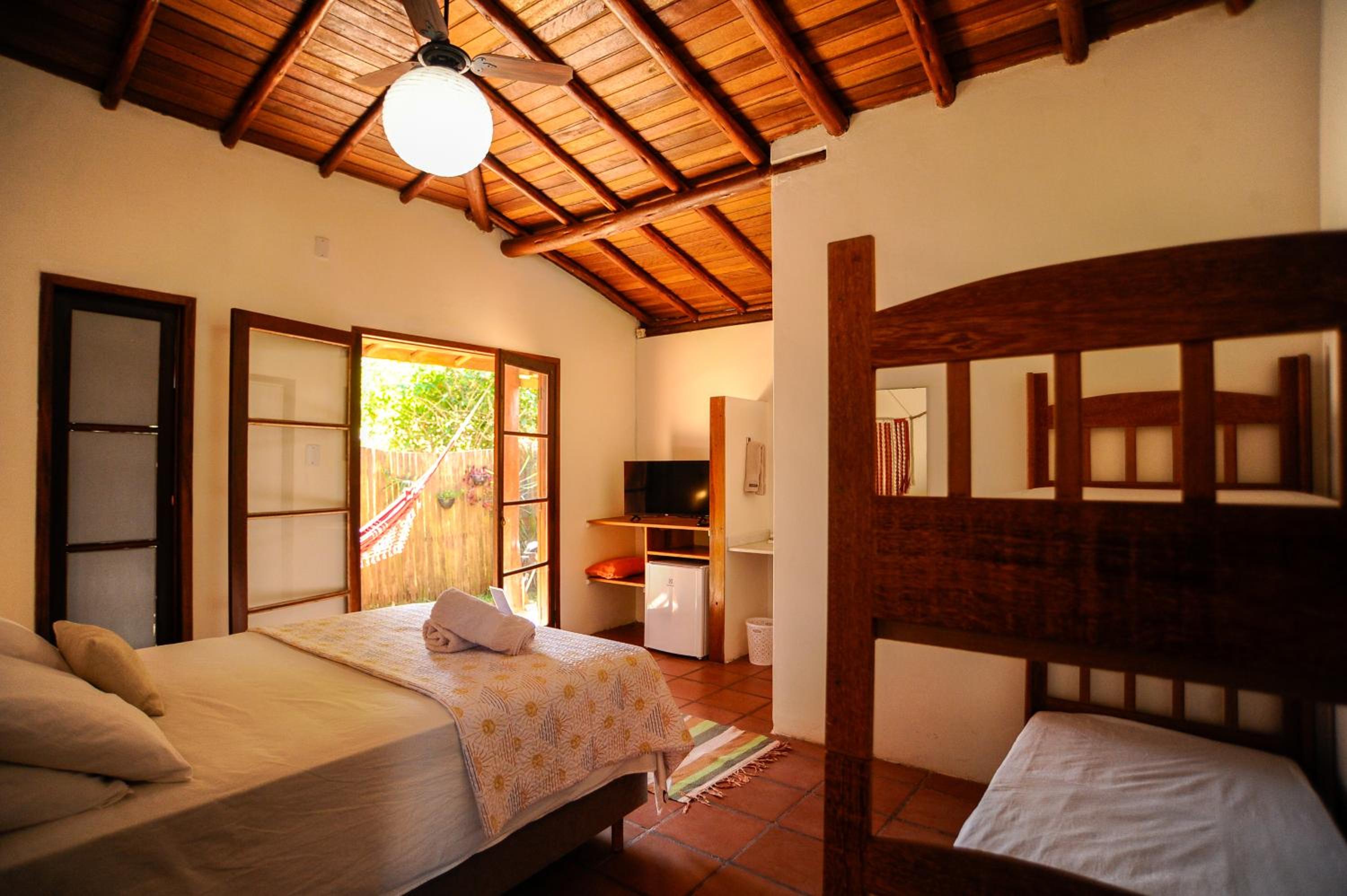 Studio with Balcony - Photo 7