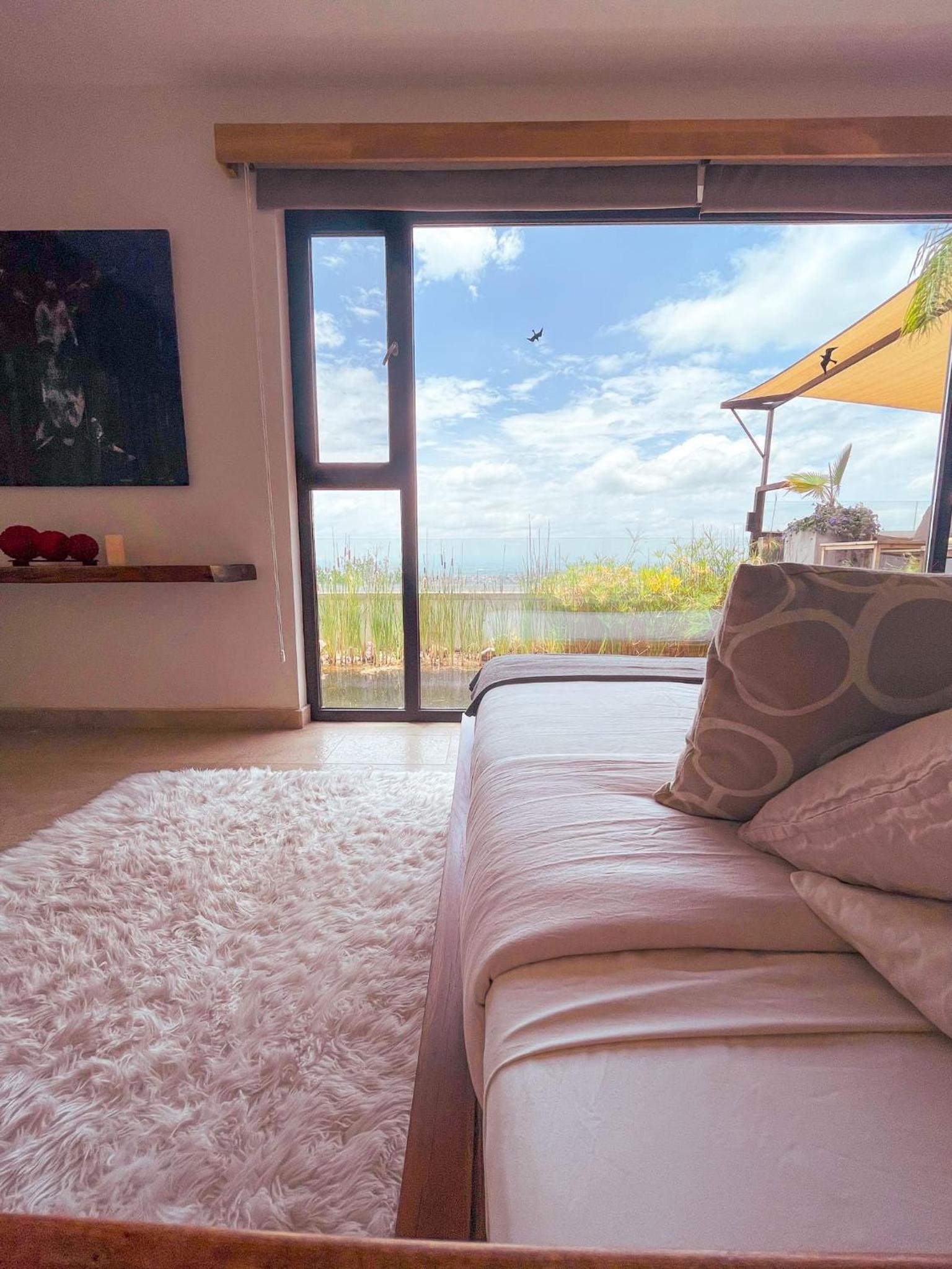 Family Room with Mountain View - Photo 20