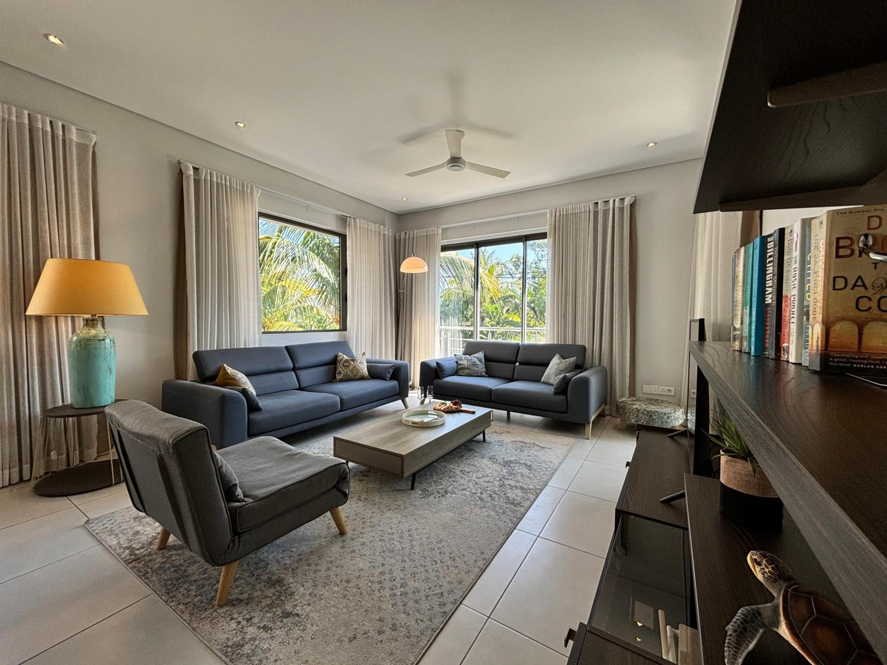 Three-Bedroom Apartment with Balcony photo 1