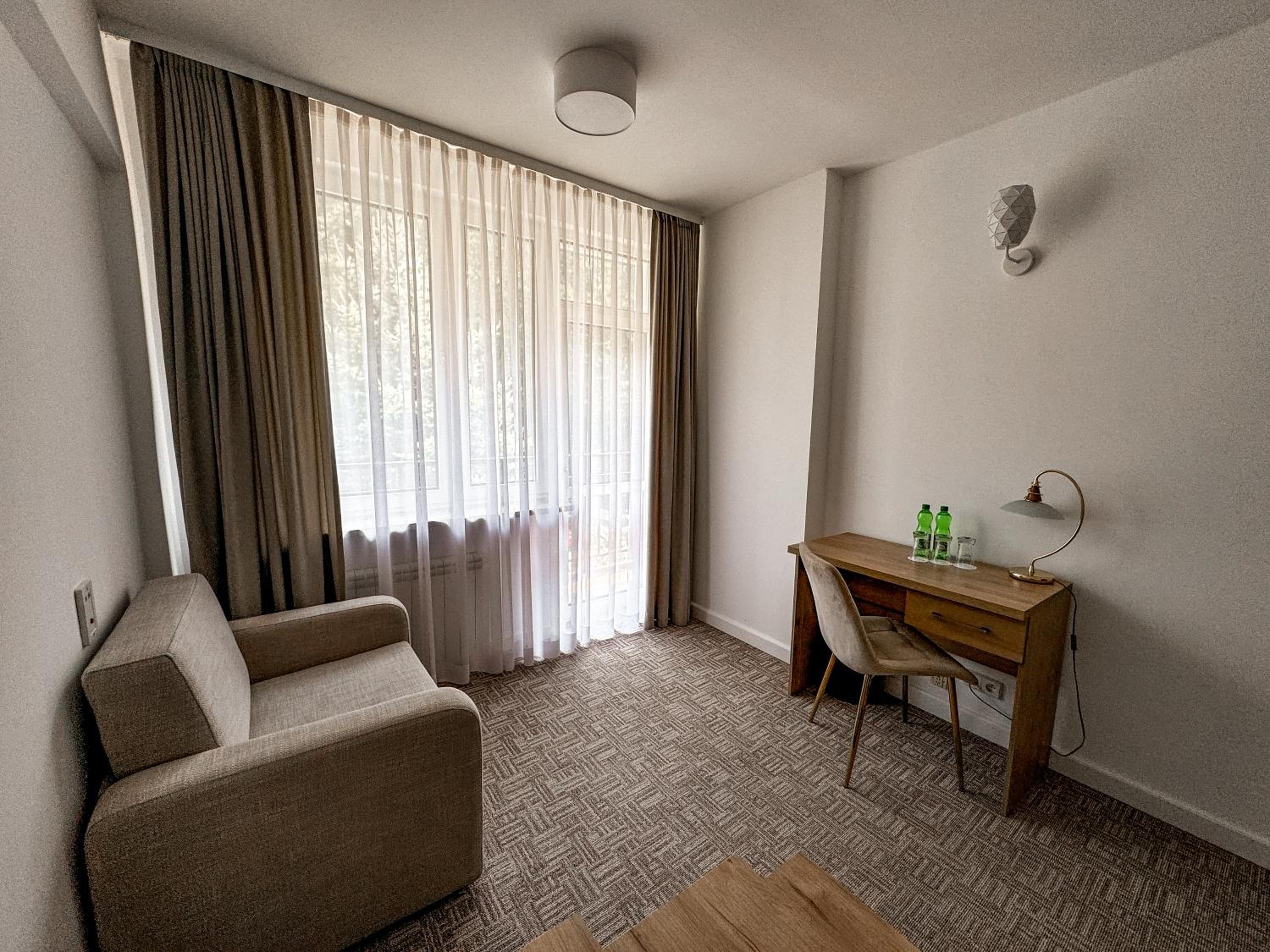 Deluxe Family Room photo 2