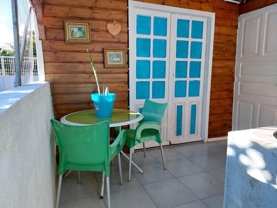 One-Bedroom House photo 2