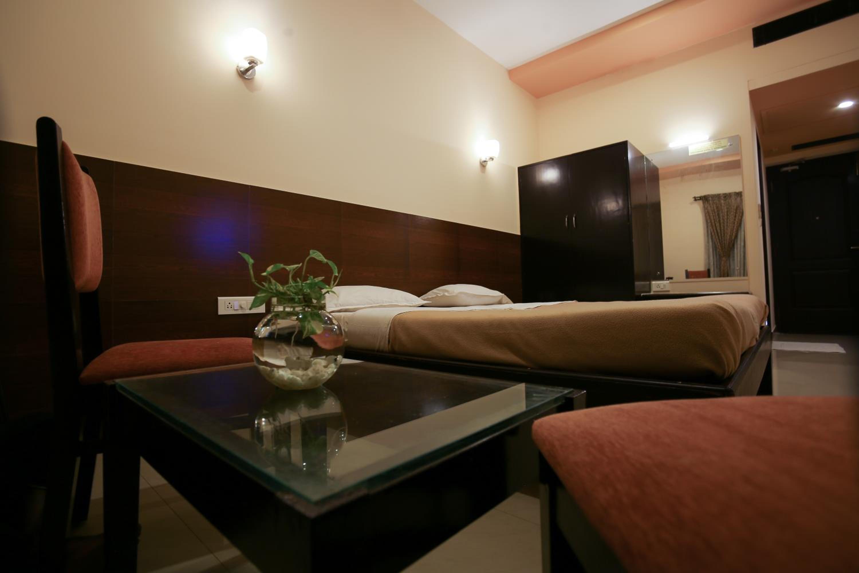 Standard Double Room - Photo 2
