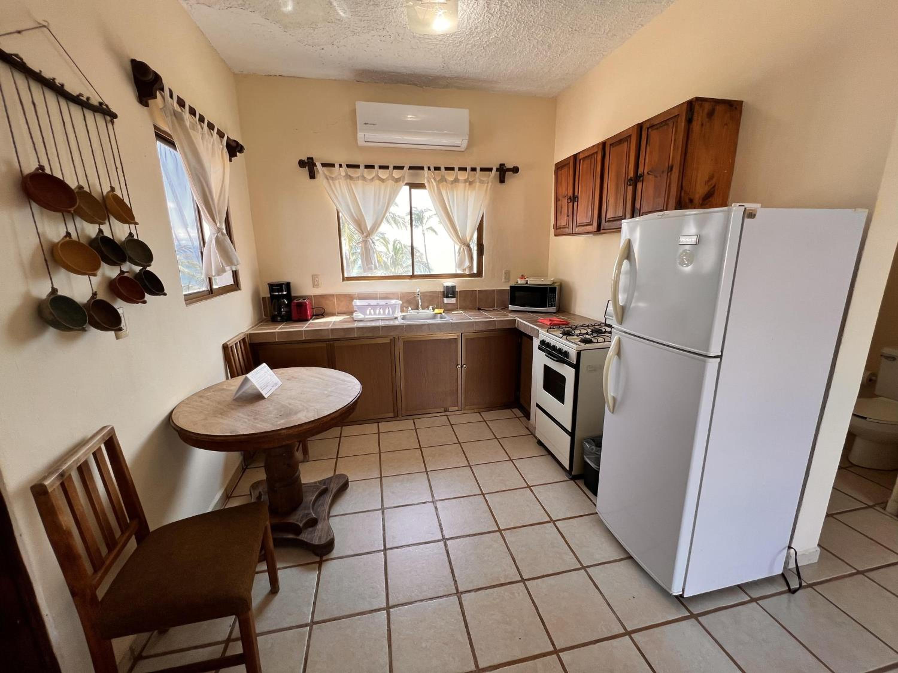 Superior King Suite - Photo 6