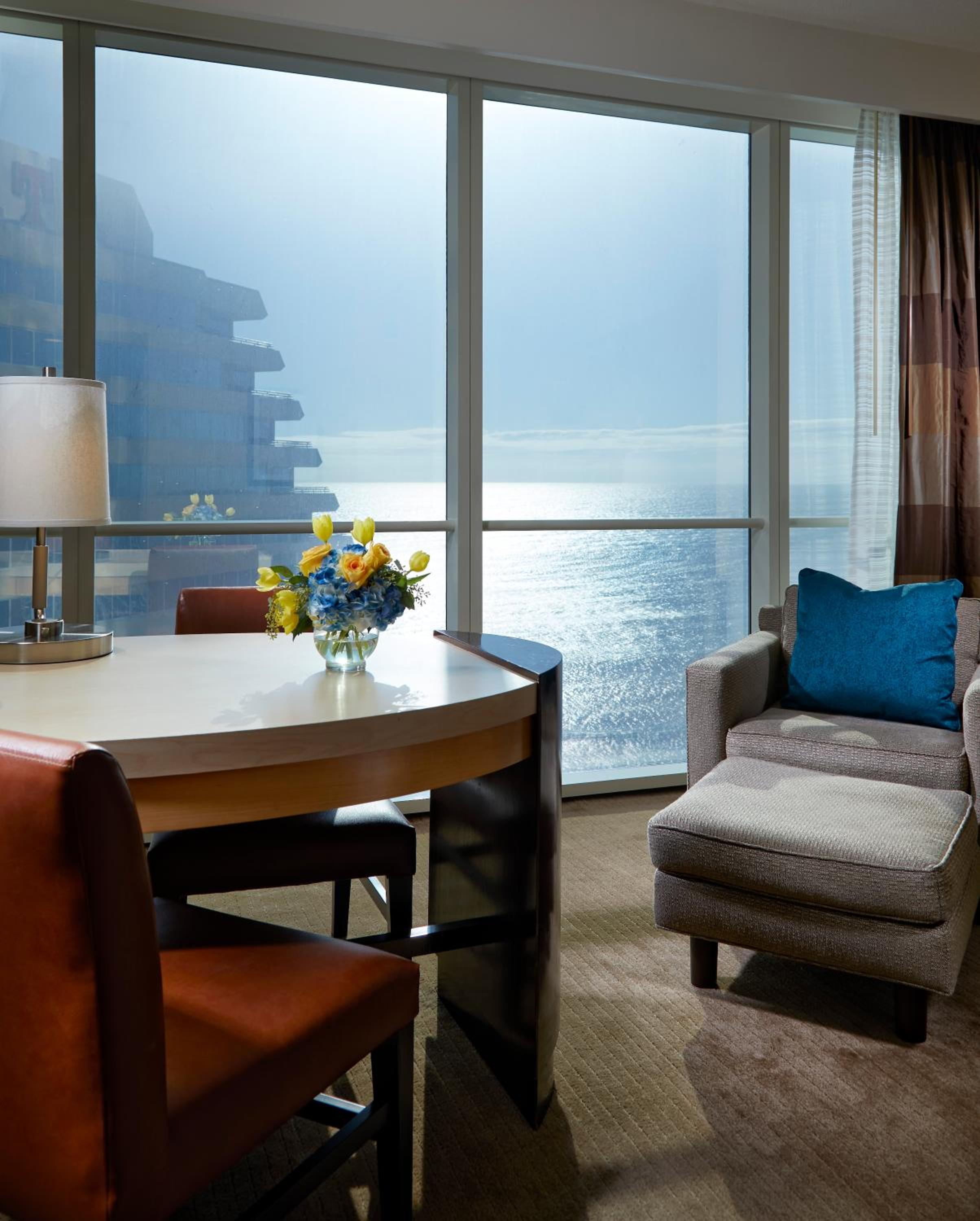 North Tower Ocean 2 Queens - Photo 2