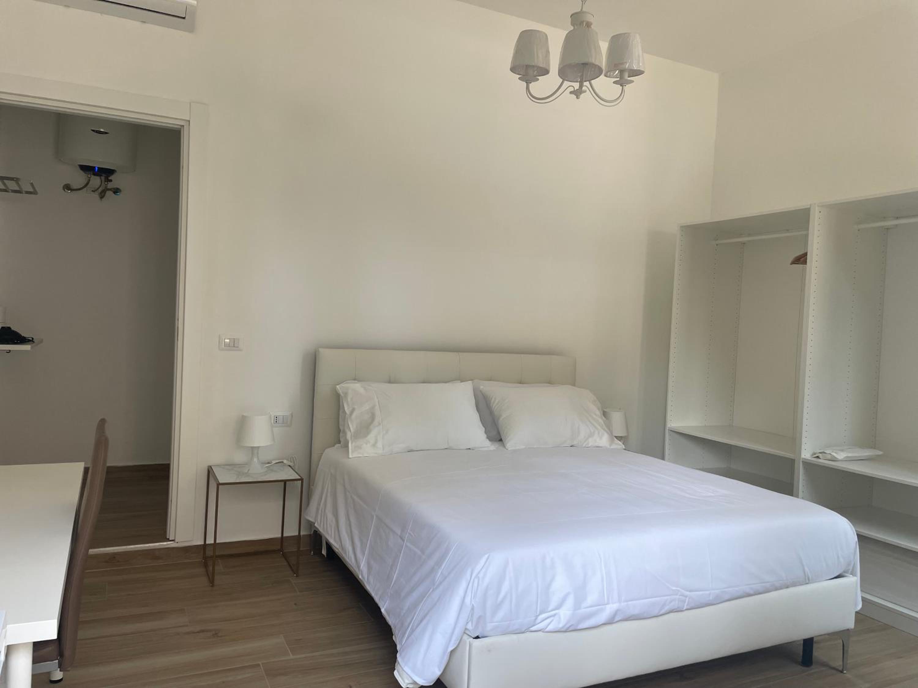 Double Room with Private Bathroom photo 3