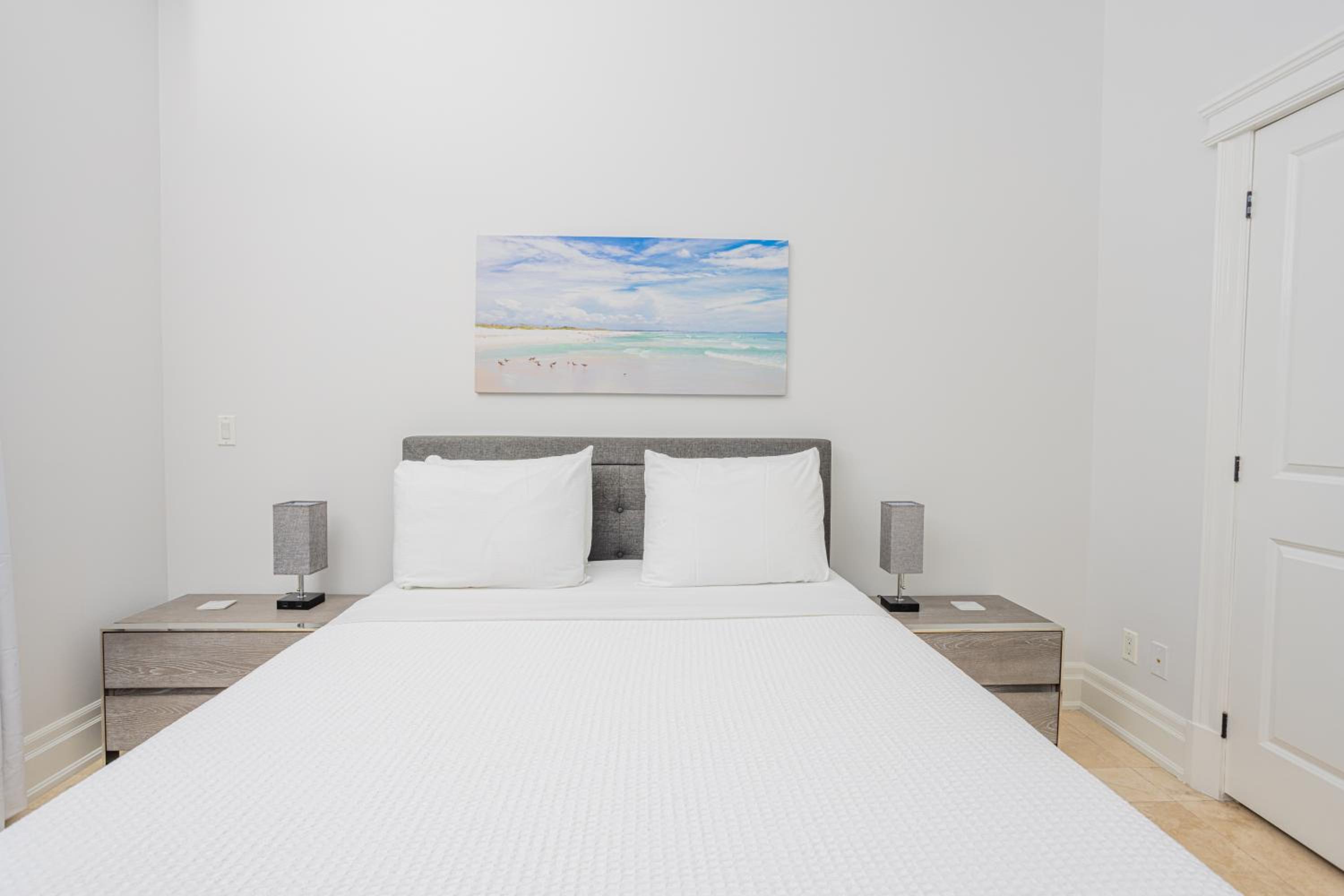 4 BDRM/4 Bathroom Two-Story Ocean View Penthouse
