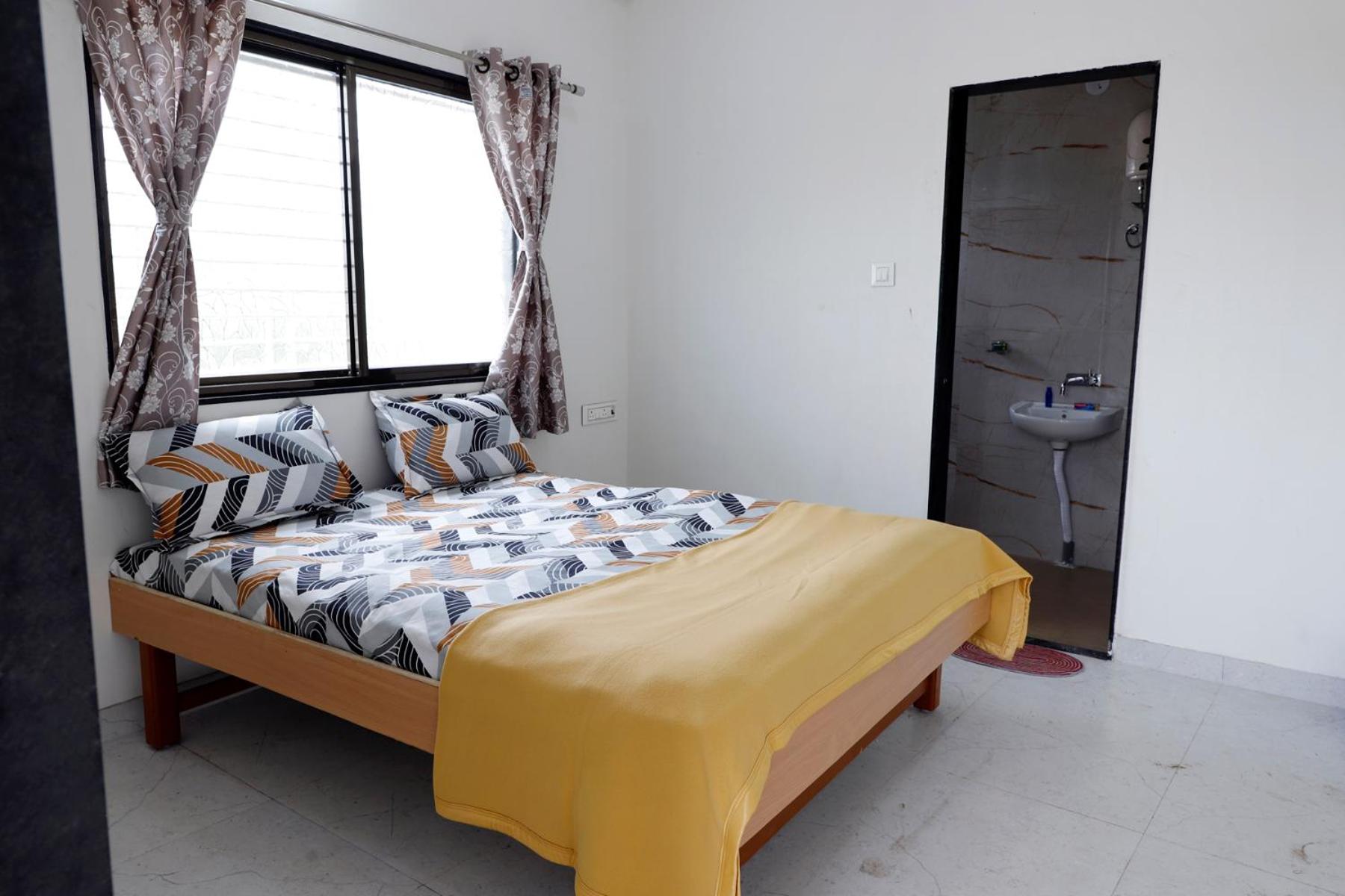 Double Room With Private Bathroom photo 3