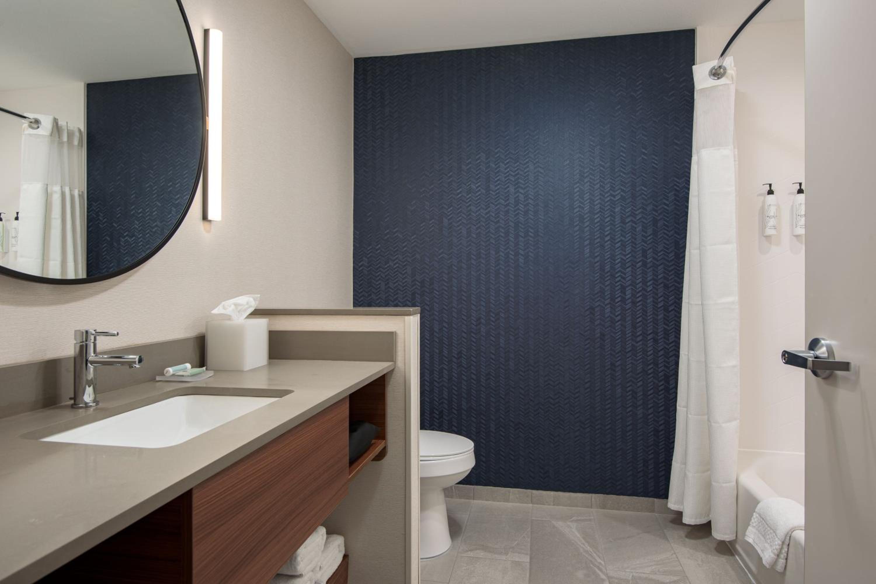 King Room - Hearing Accessible