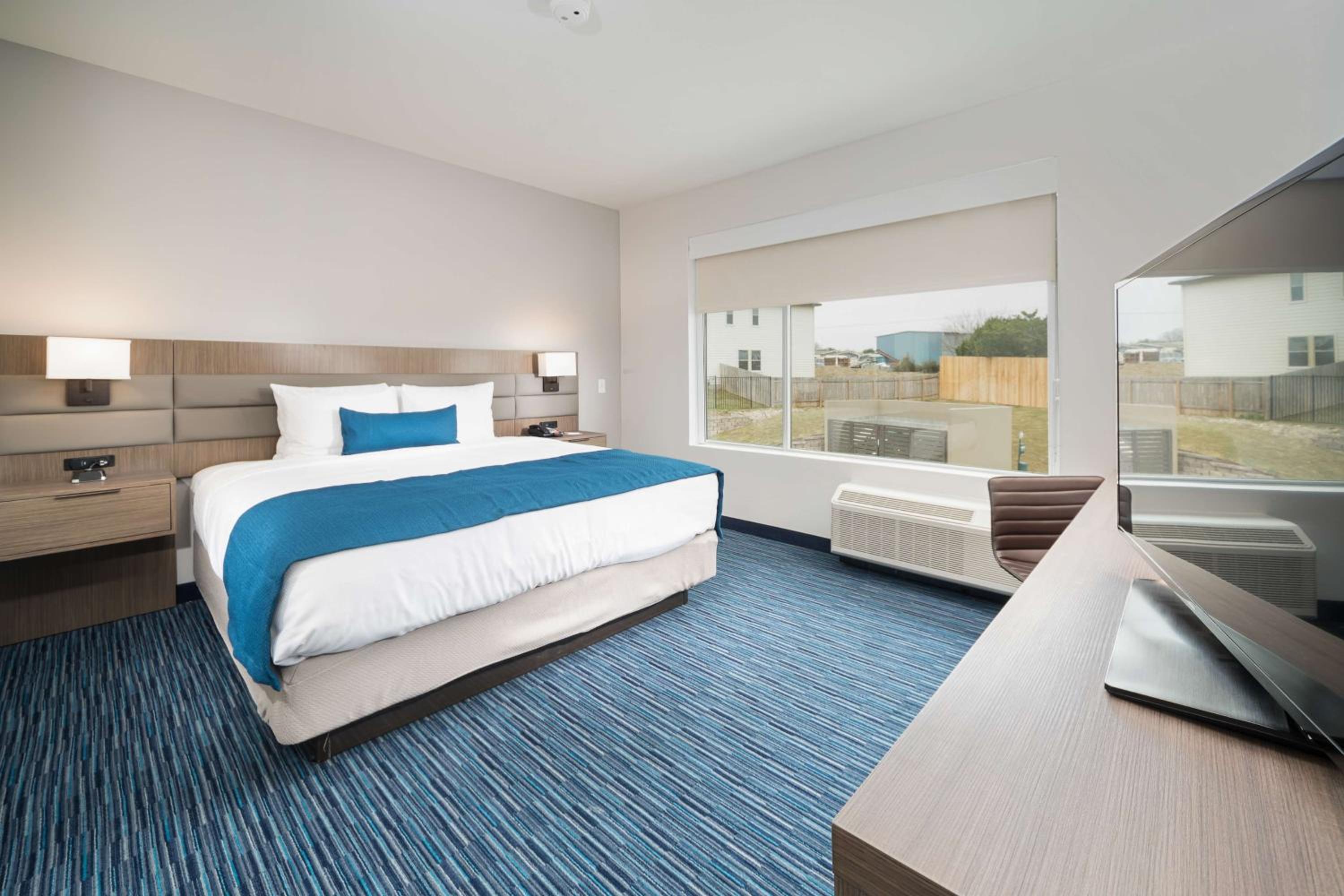 King Suite with Sofa Bed and Full Kitchen