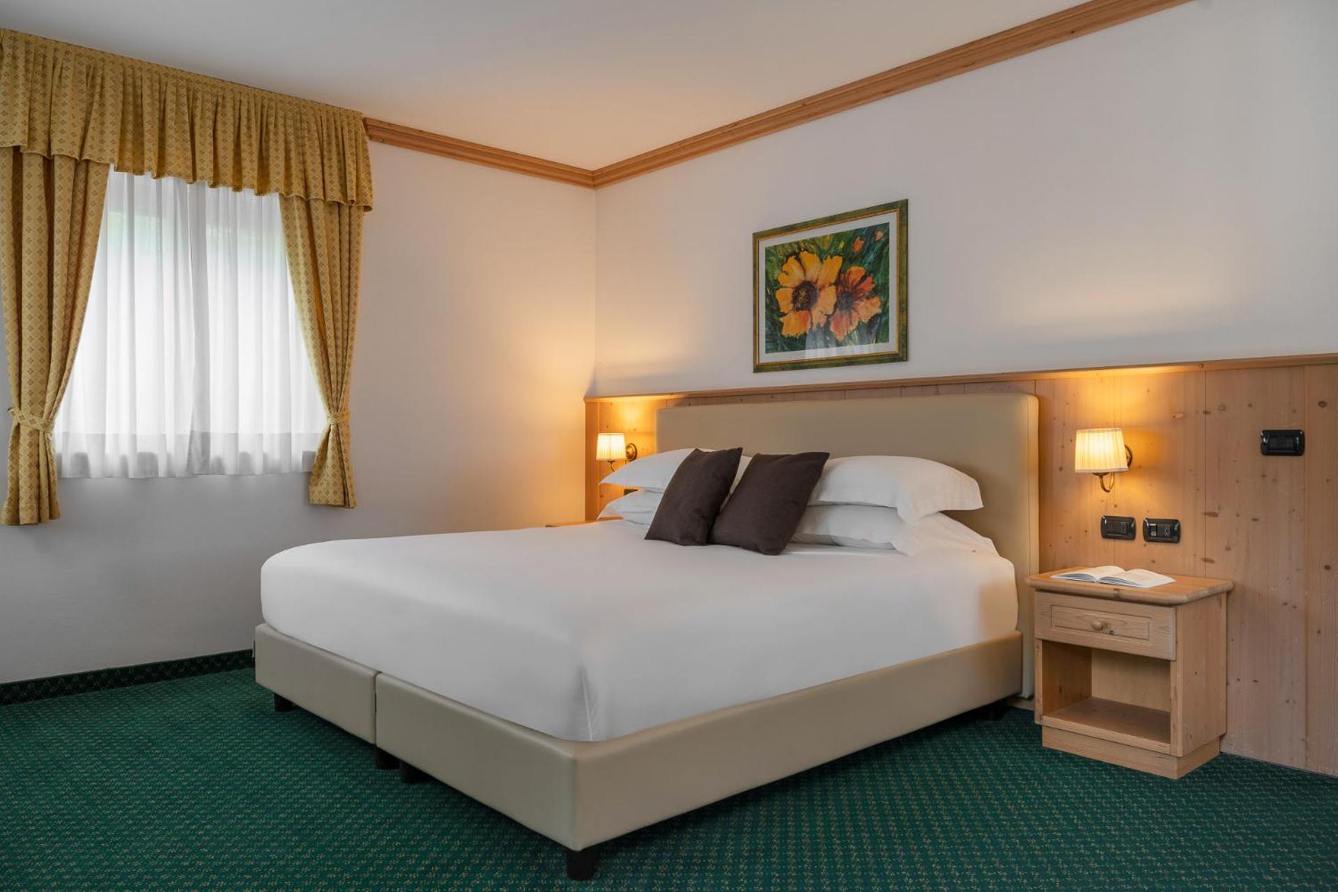 Deluxe Room with Spa Access