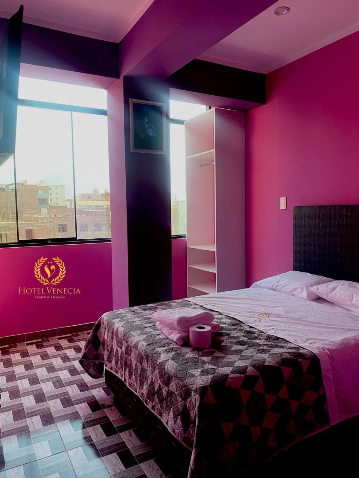 Budget Double Room photo 1