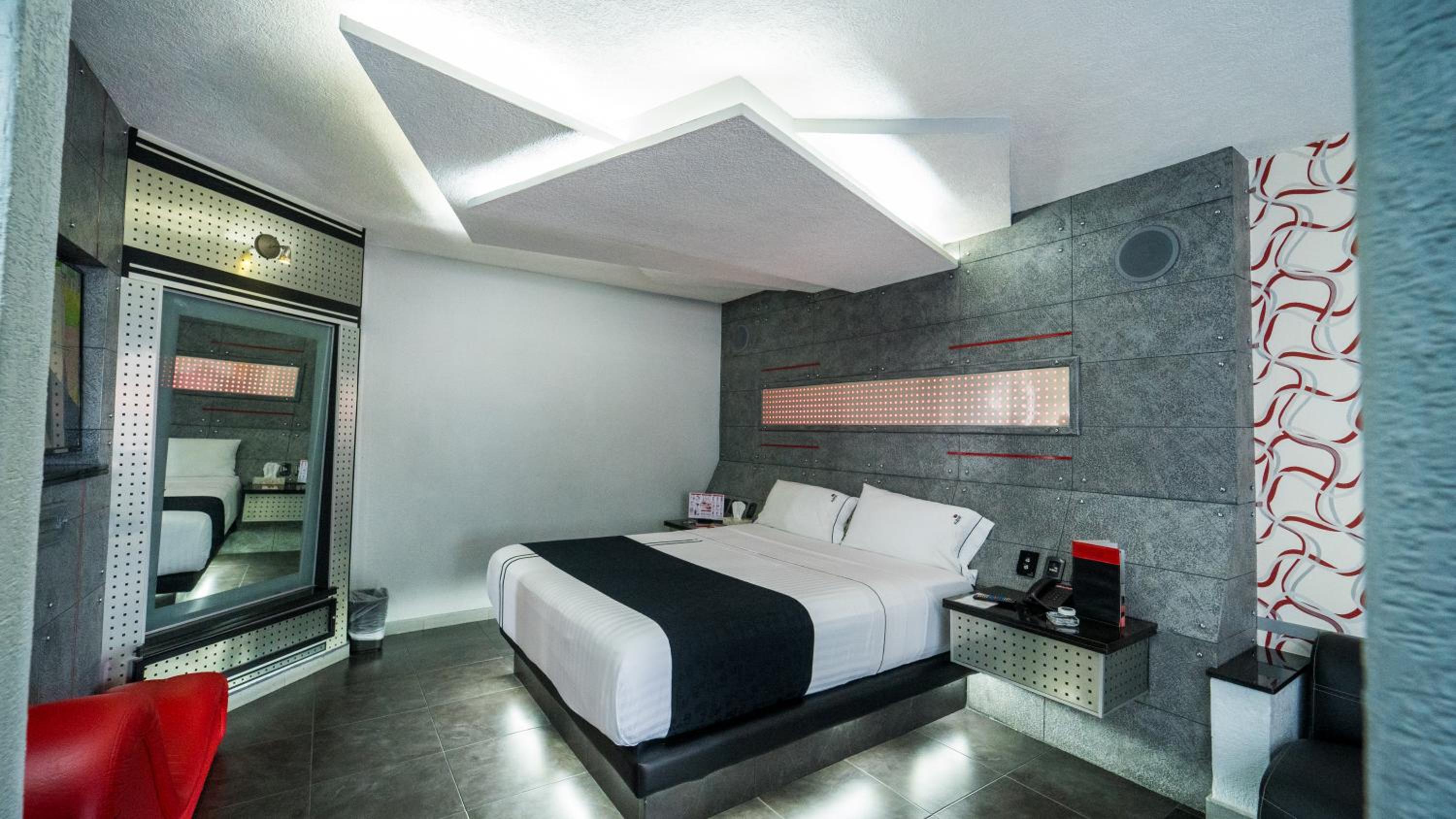 Standard Room - Photo 1