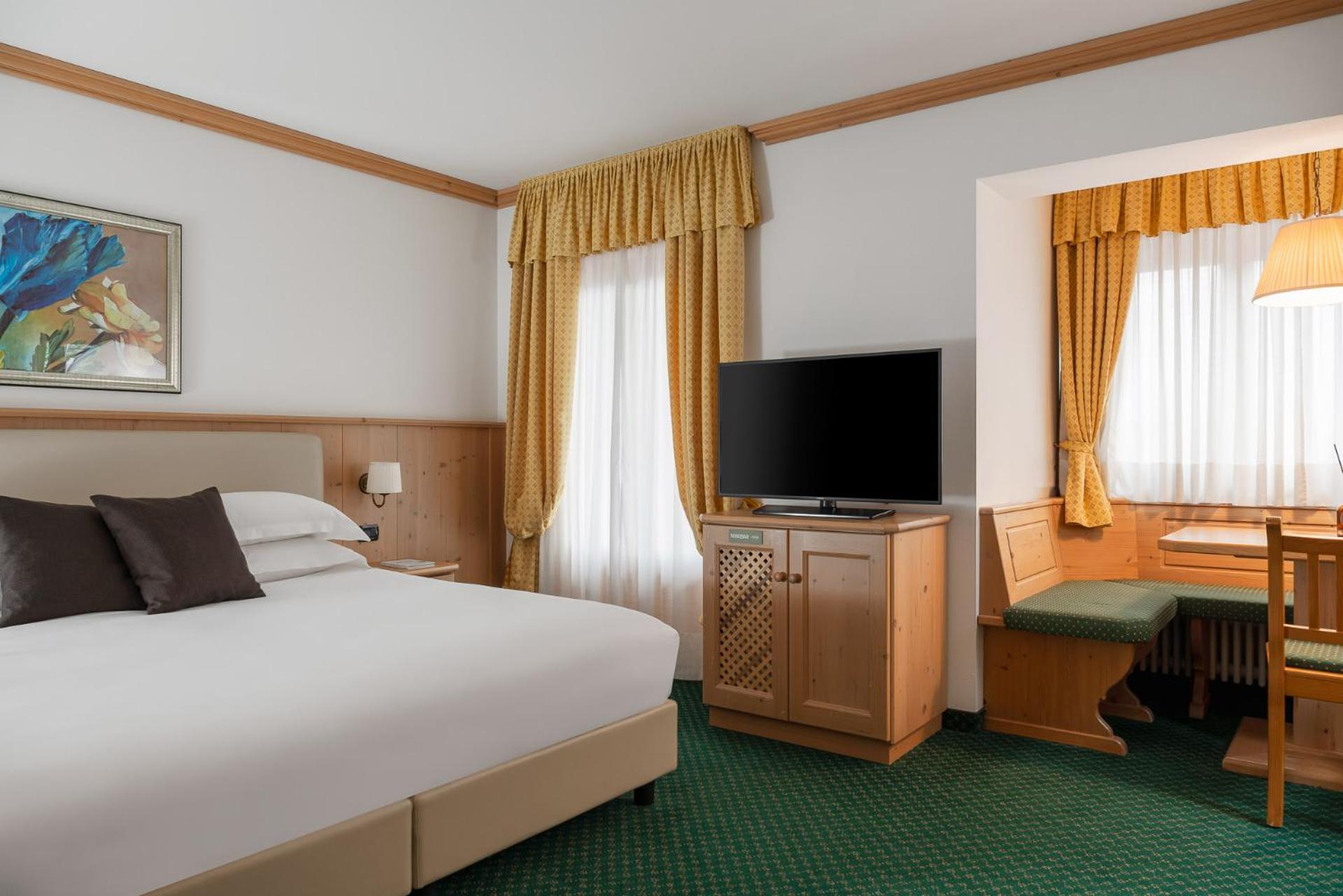 Junior Suite with Spa Access