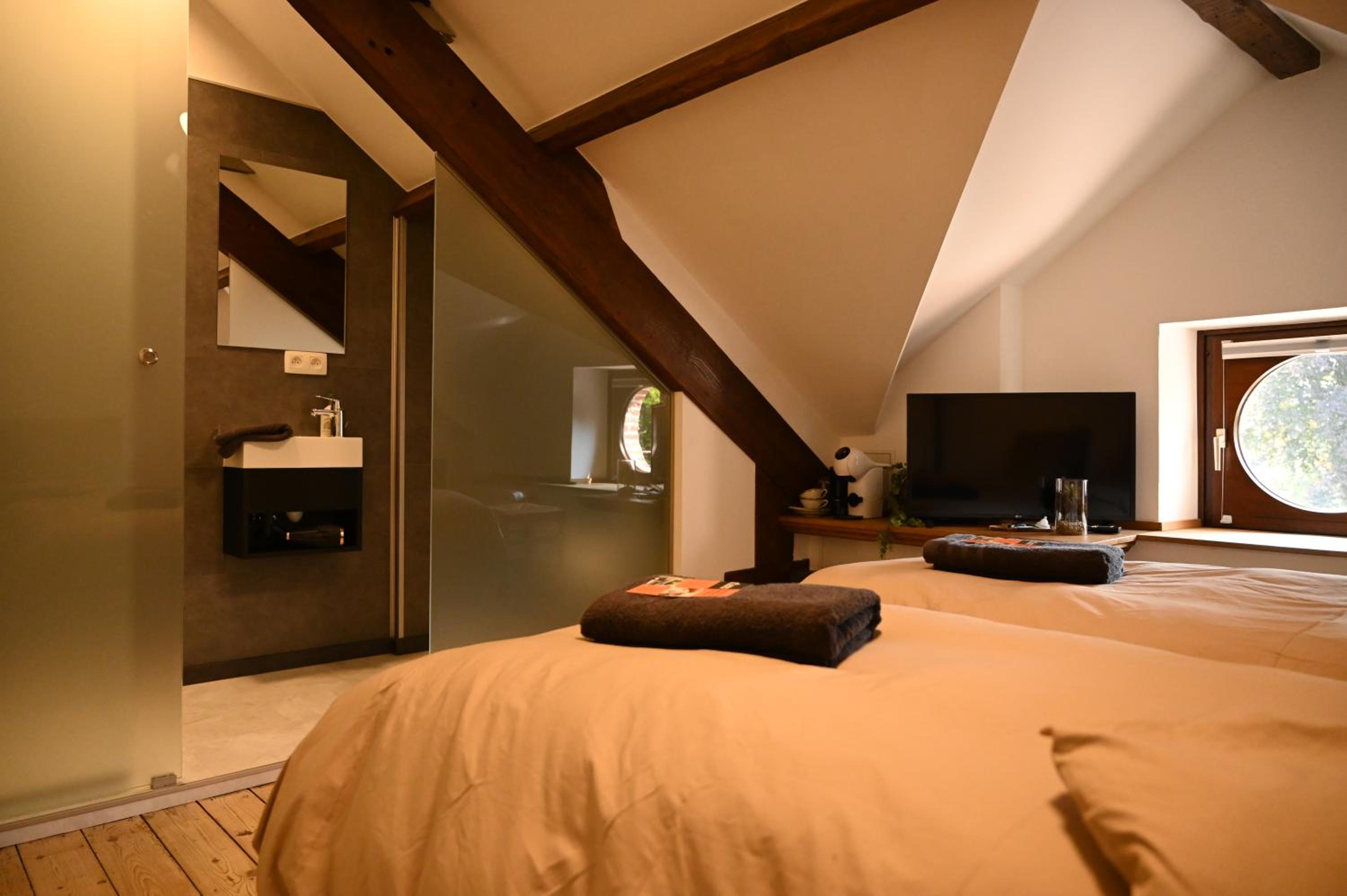 Twin Room photo 2